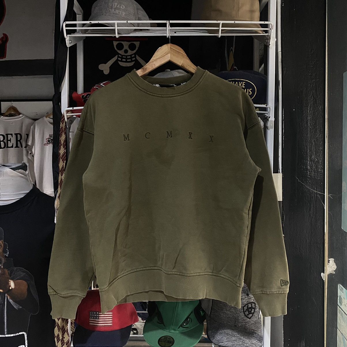 New Era Rare New Era Cross MCMXX Sweatshirts Small Oversize Size US S / EU 44-46 / 1 - 2 Thumbnail