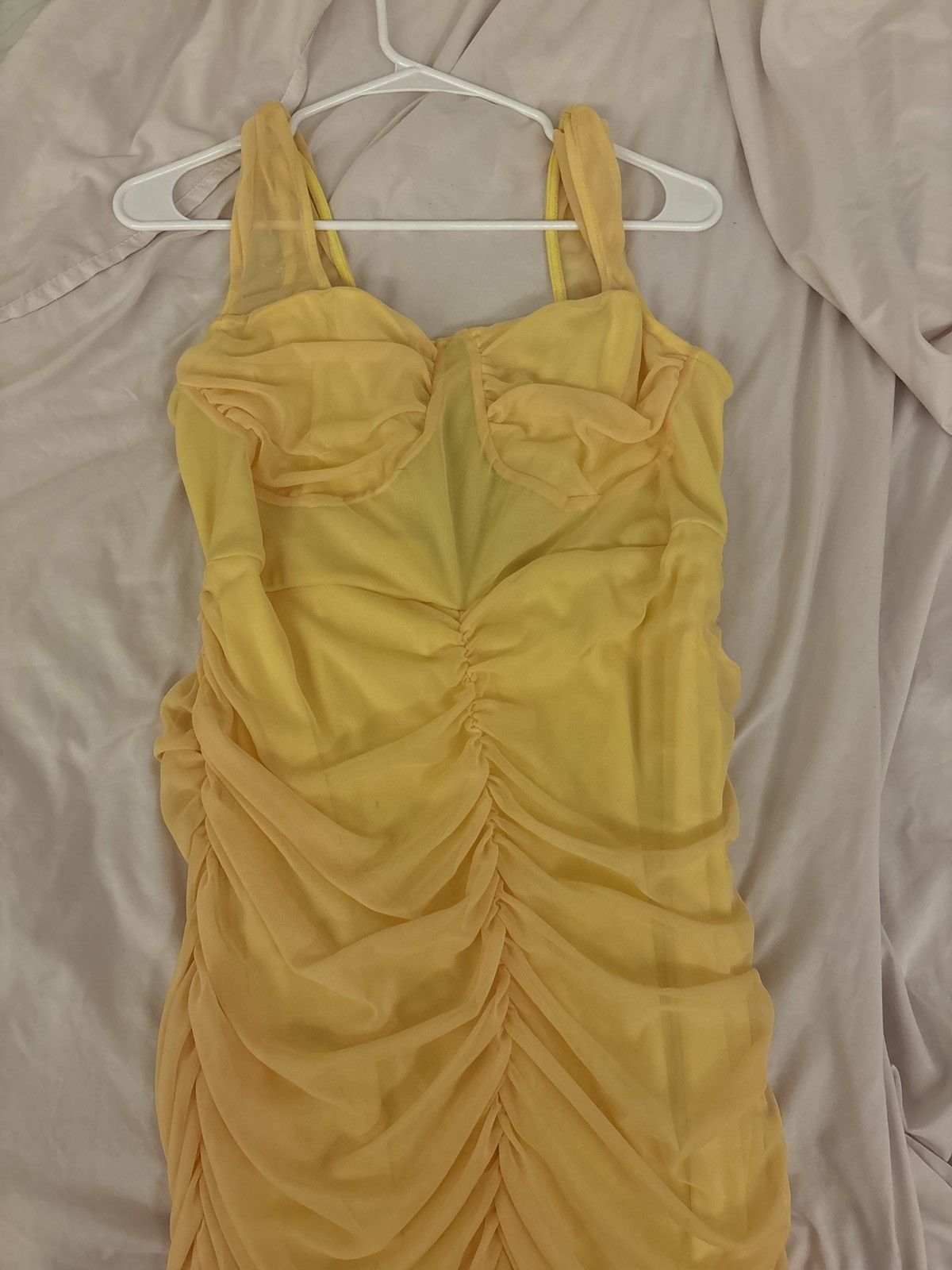 PrettyLittleThing Yellow dress Size M / US 6-8 / IT 42-44 - 3 Thumbnail