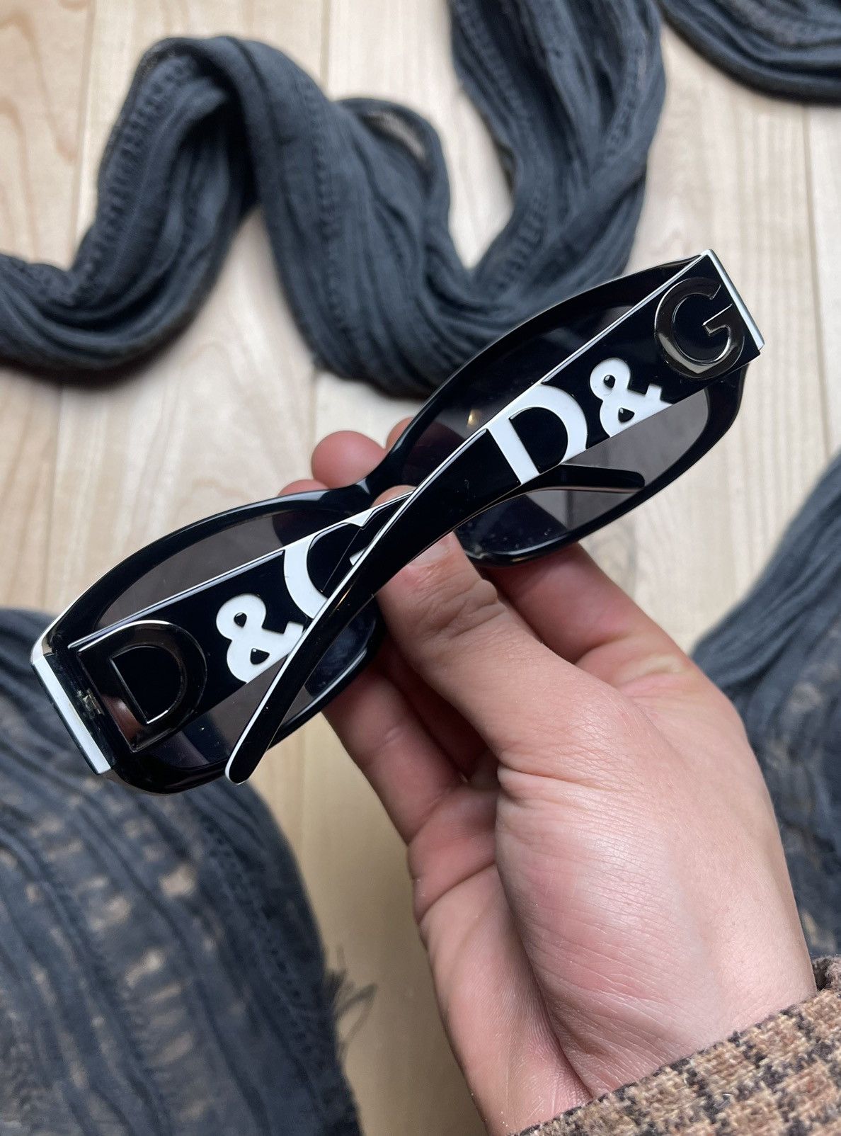 Dolce & Gabbana 2000s Dolce & Gabbana D&G Logo Purple Tinted Sunglasses Size ONE SIZE - 3 Thumbnail