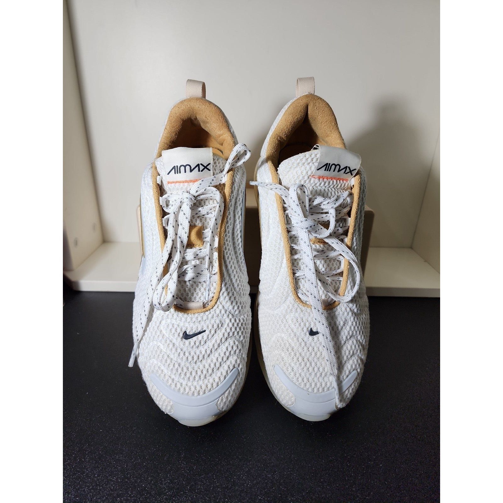Nike NIKE AIR MAX 720 WHITE, ANTHRACITE & VANILLA Men's 9.5 Size US 9.5 / EU 42-43 - 3 Thumbnail