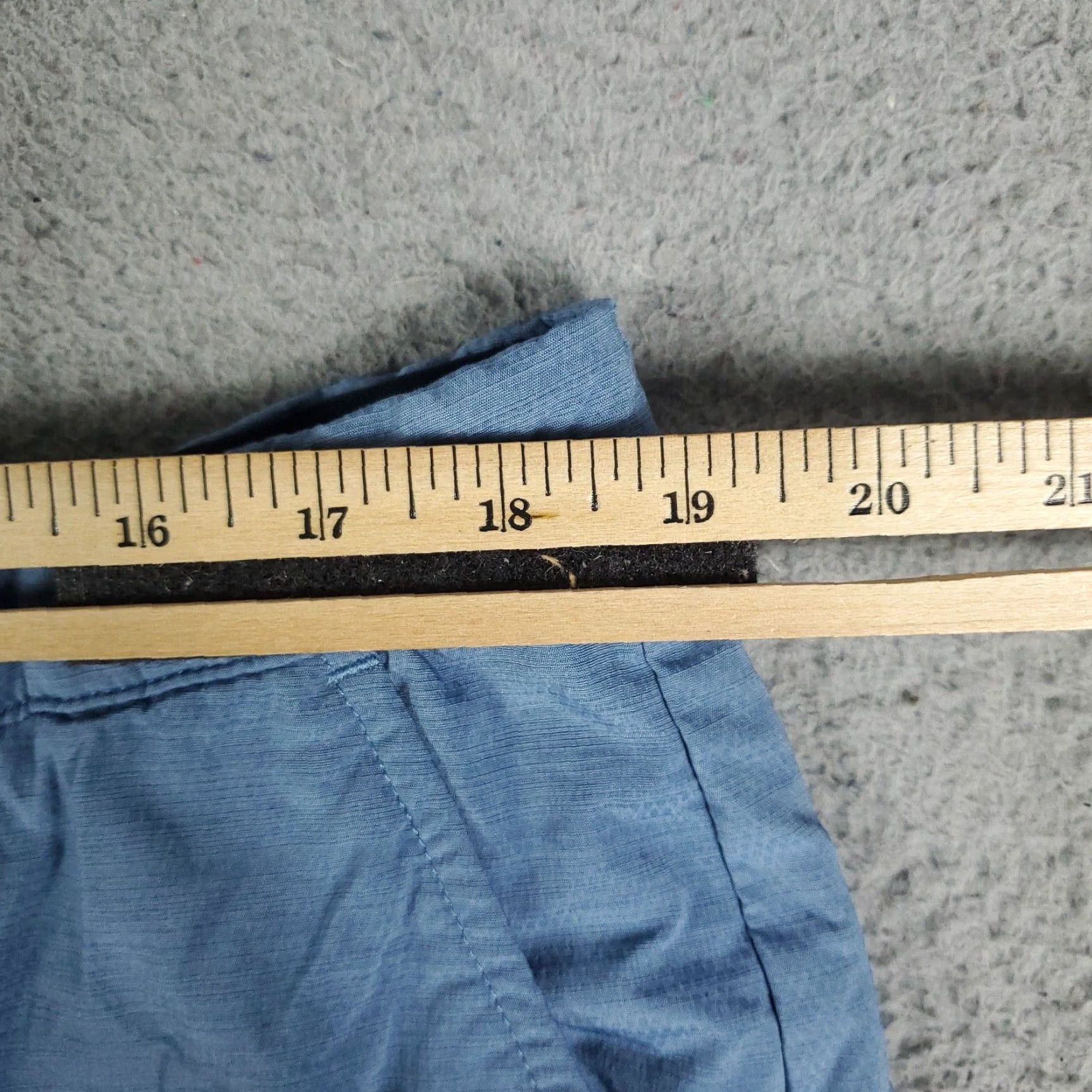 Vintage Greg Norman Blue Chinos Shorts Flat Front Pockets Belt Loops Regular 42 Mens Size 42 Blue Polyester Spandex Logo Vintage No Size US 42 / EU 58 - 4 Thumbnail