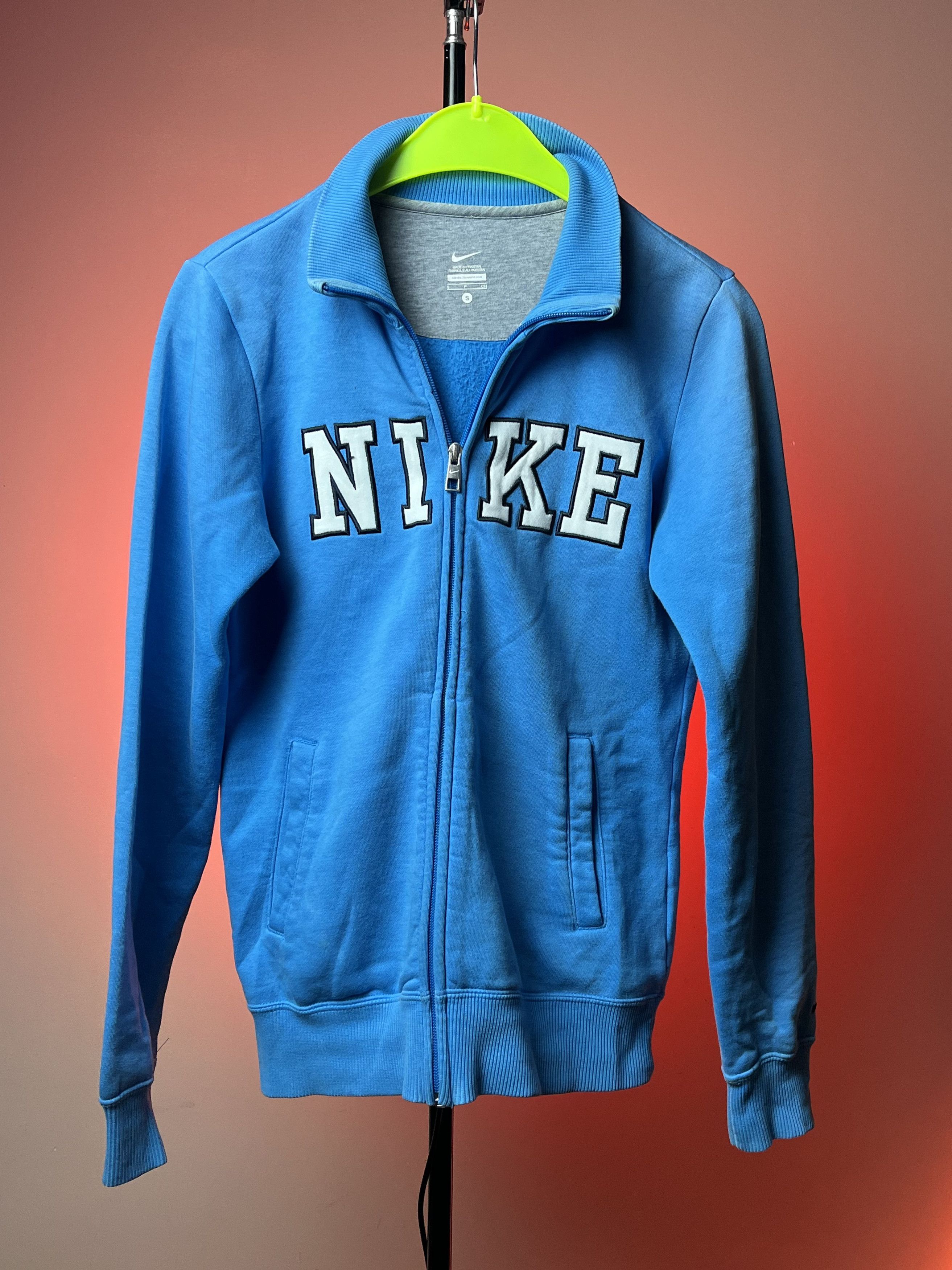 Nike × Vintage Nike Blue Centerlogo Full-Zip Jacket Size US S / EU 44-46 / 1 - 1 Thumbnail