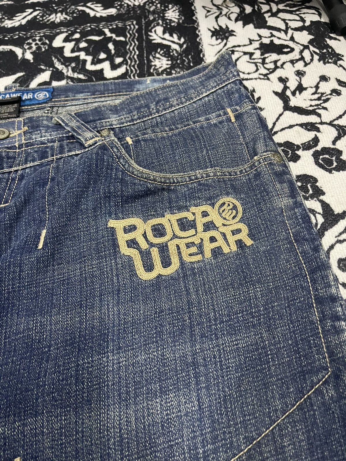Rocawear 2000s ROCAWEAR BAGGY JEANS ACID SPLASH DESIGN Size US 36 / EU 52 - 9 Thumbnail