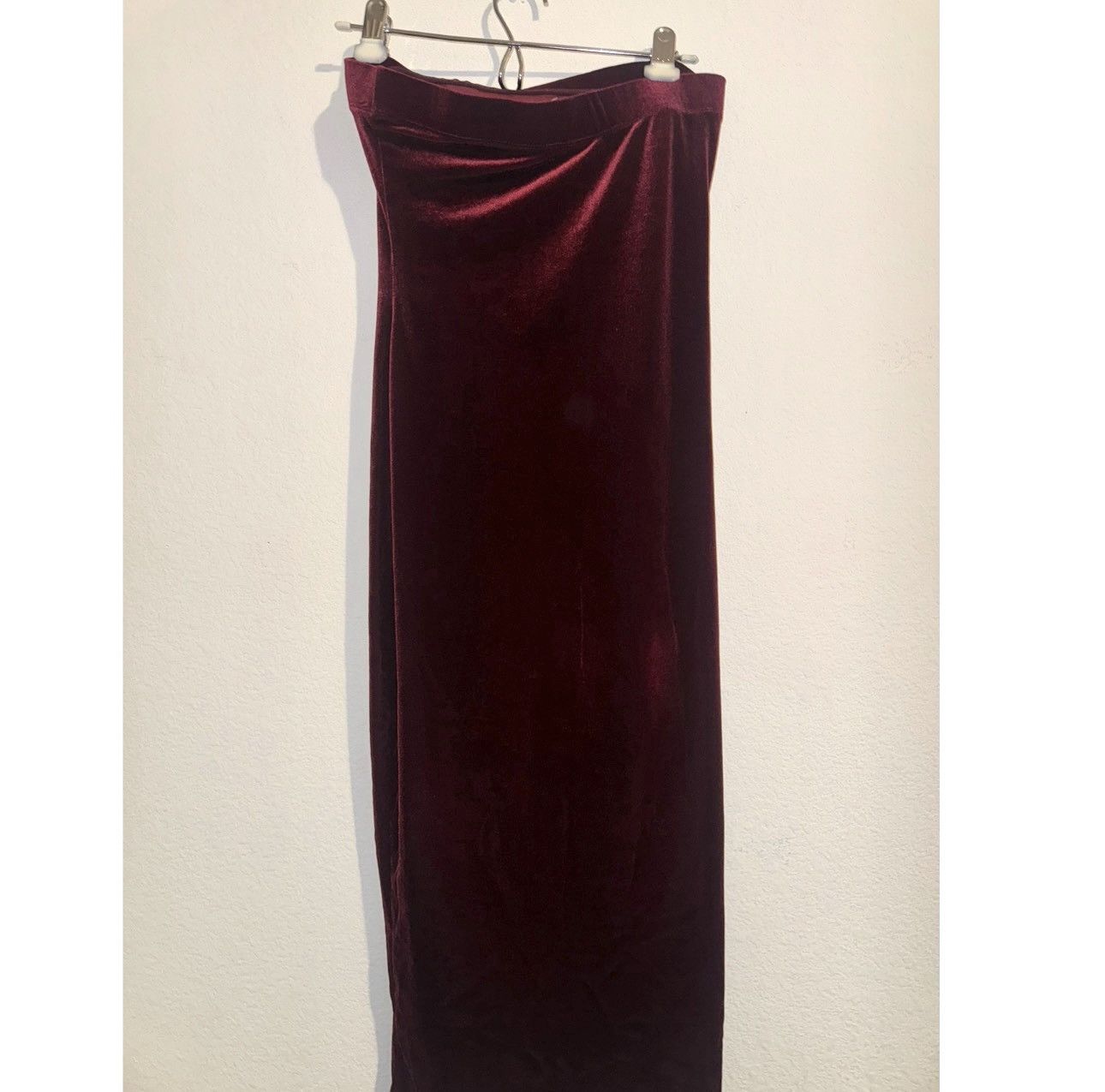 DNA × Designer × Other Dna Couture Women’s Red Velvet Strapless Dress Hugs Body Size M / US 6-8 / IT 42-44 - 1 Thumbnail