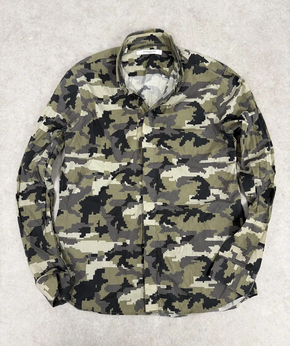 Givenchy AW2015 Givenchy Camo Green Shirt by Riccardo Tisci Size US S / EU 44-46 / 1 - 1 Thumbnail