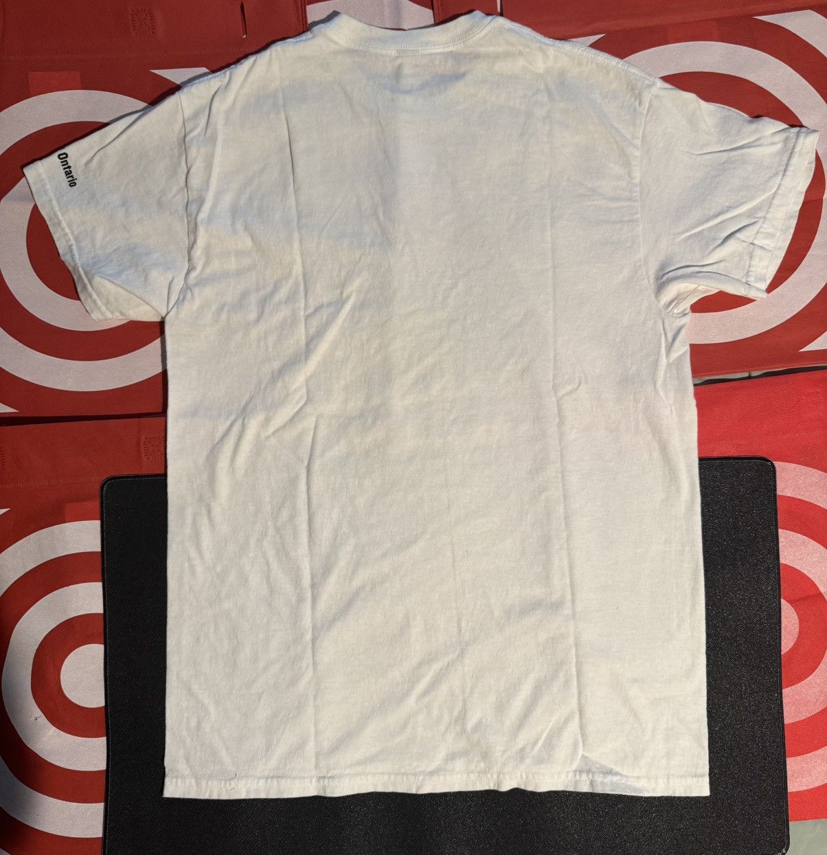 Kaws Kaws Family x Art Gallery of Ontario Size US M / EU 48-50 / 2 - 2 Thumbnail