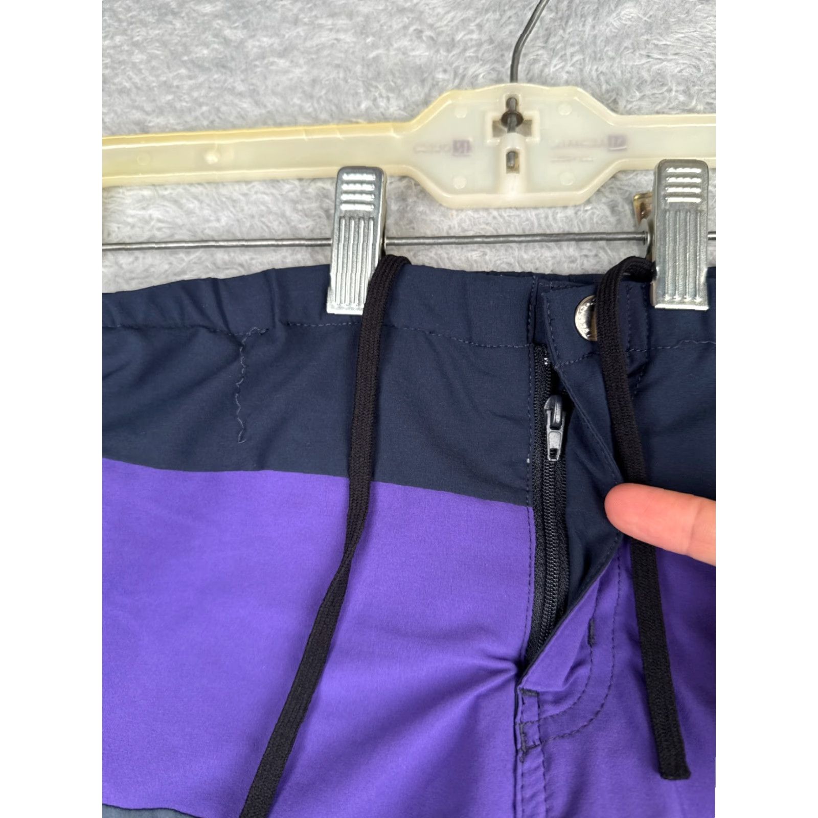 Speedo Speedo Shorts Womens Small Purple Blue Stripe Drawstring Zip Fly Run Gym 30x4 Size 28" / US 6 / IT 42 - 6 Thumbnail