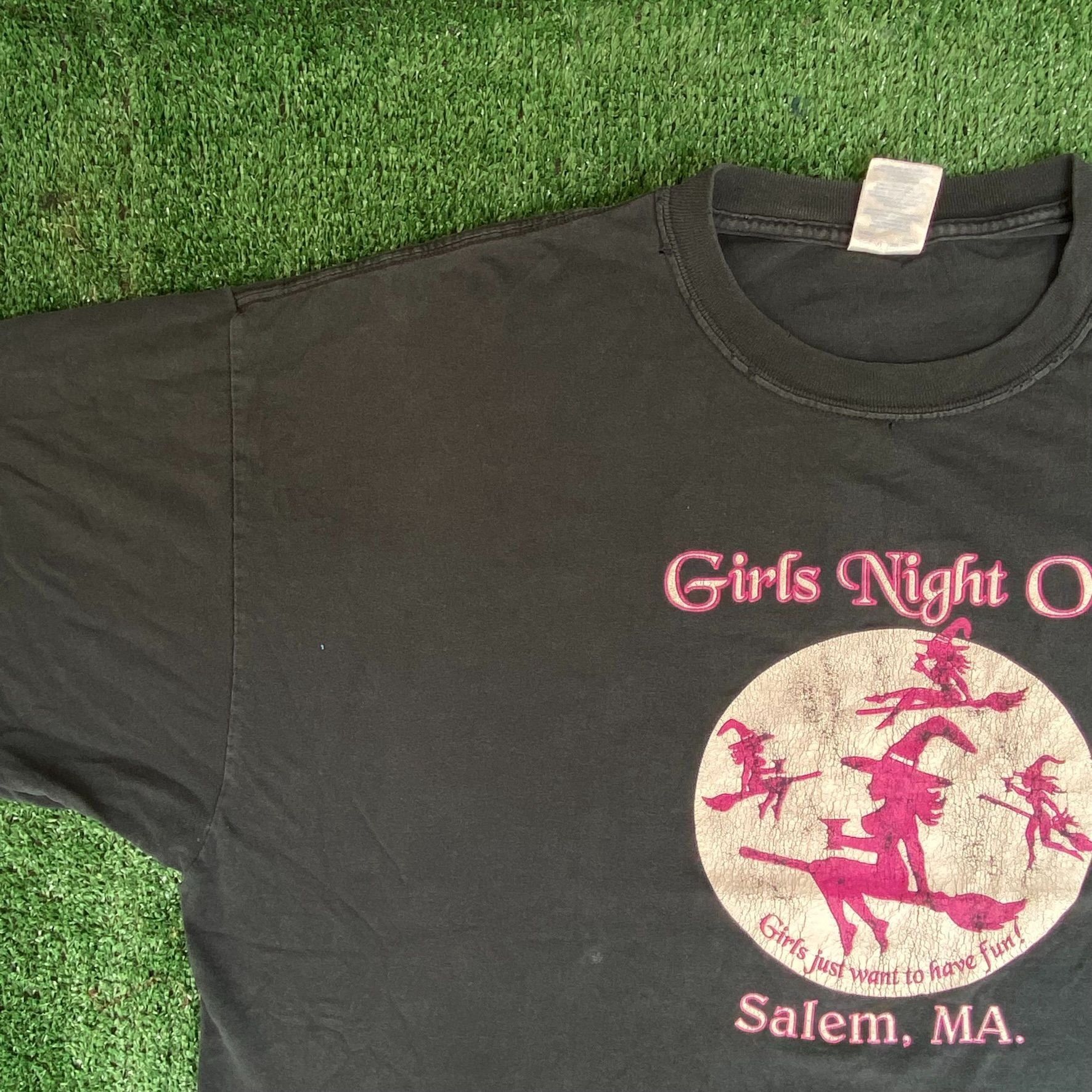 Gildan Vintage Y2K Salem Witch Shirt Funny Goth Halloween Humor Tee Size US XXL / EU 58 / 5 - 2 Thumbnail
