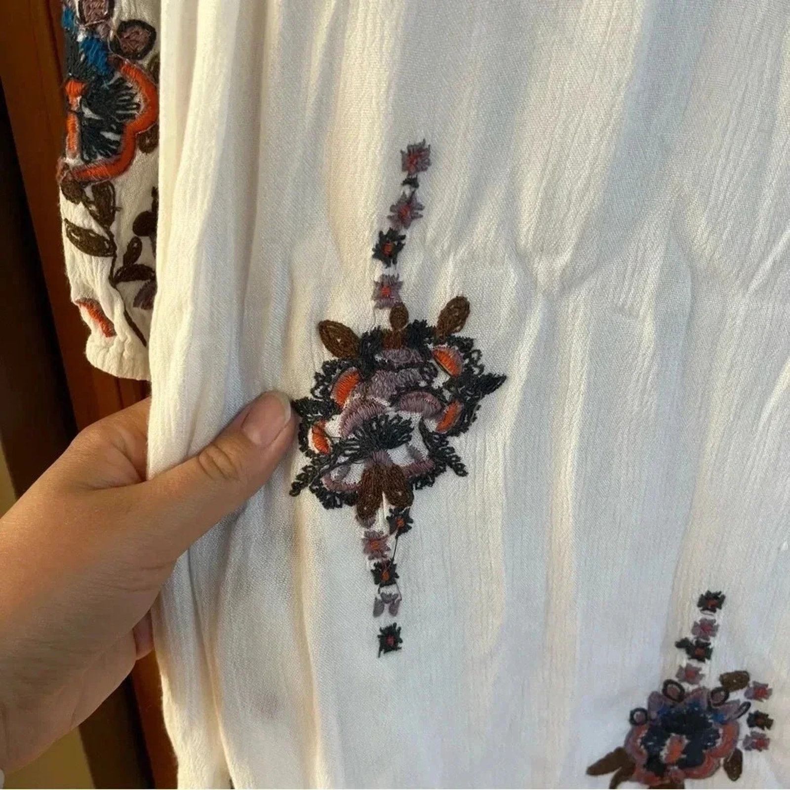 Free People Free People Ivory Oxford Embroidered Mini Dress Floral Sz S Size S / US 4 / IT 40 - 4 Thumbnail