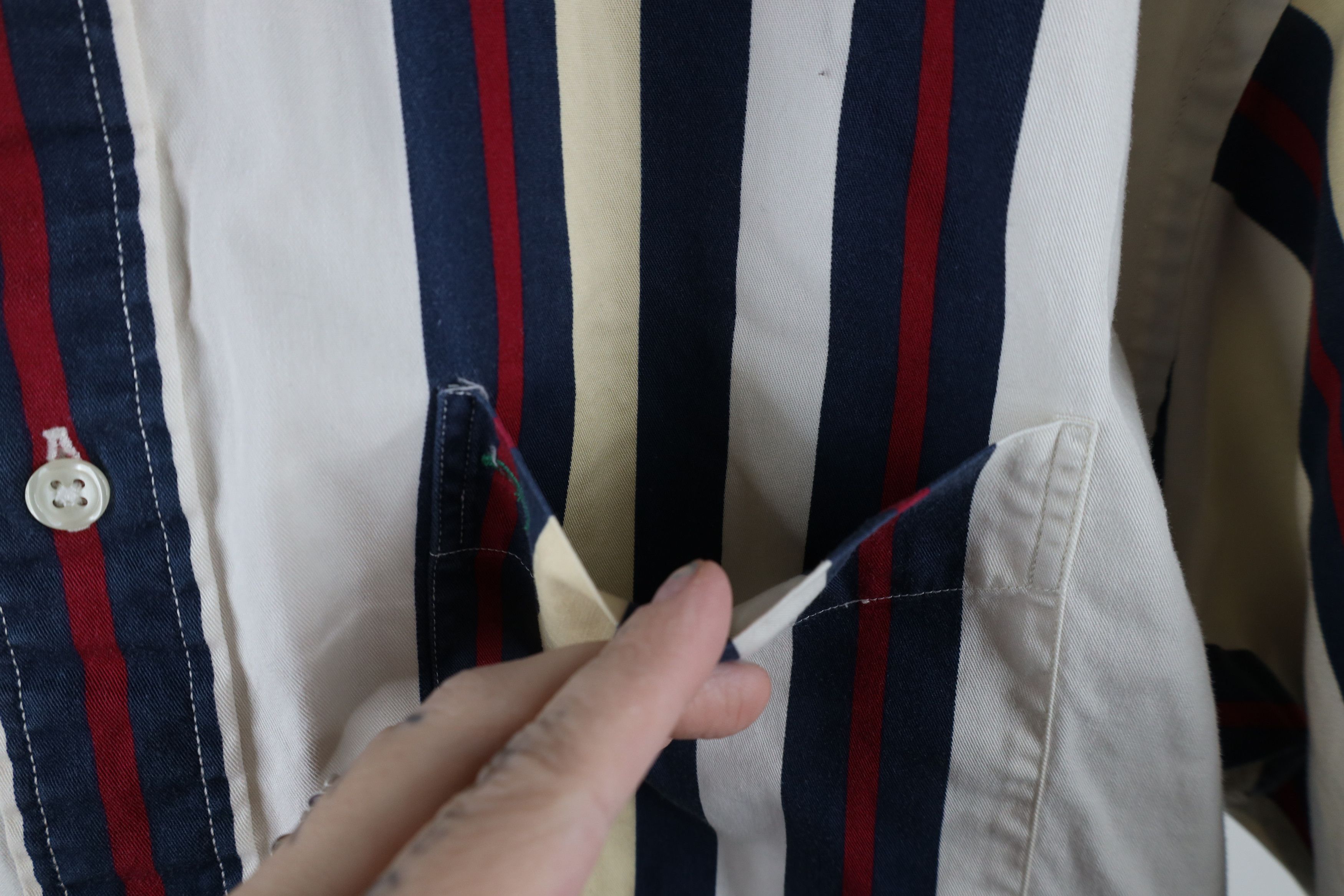 Tommy Hilfiger × Vintage Vintage 90s Tommy Hilfiger Short Sleeve Button Down Shirt Size US L / EU 52-54 / 3 - 5 Thumbnail