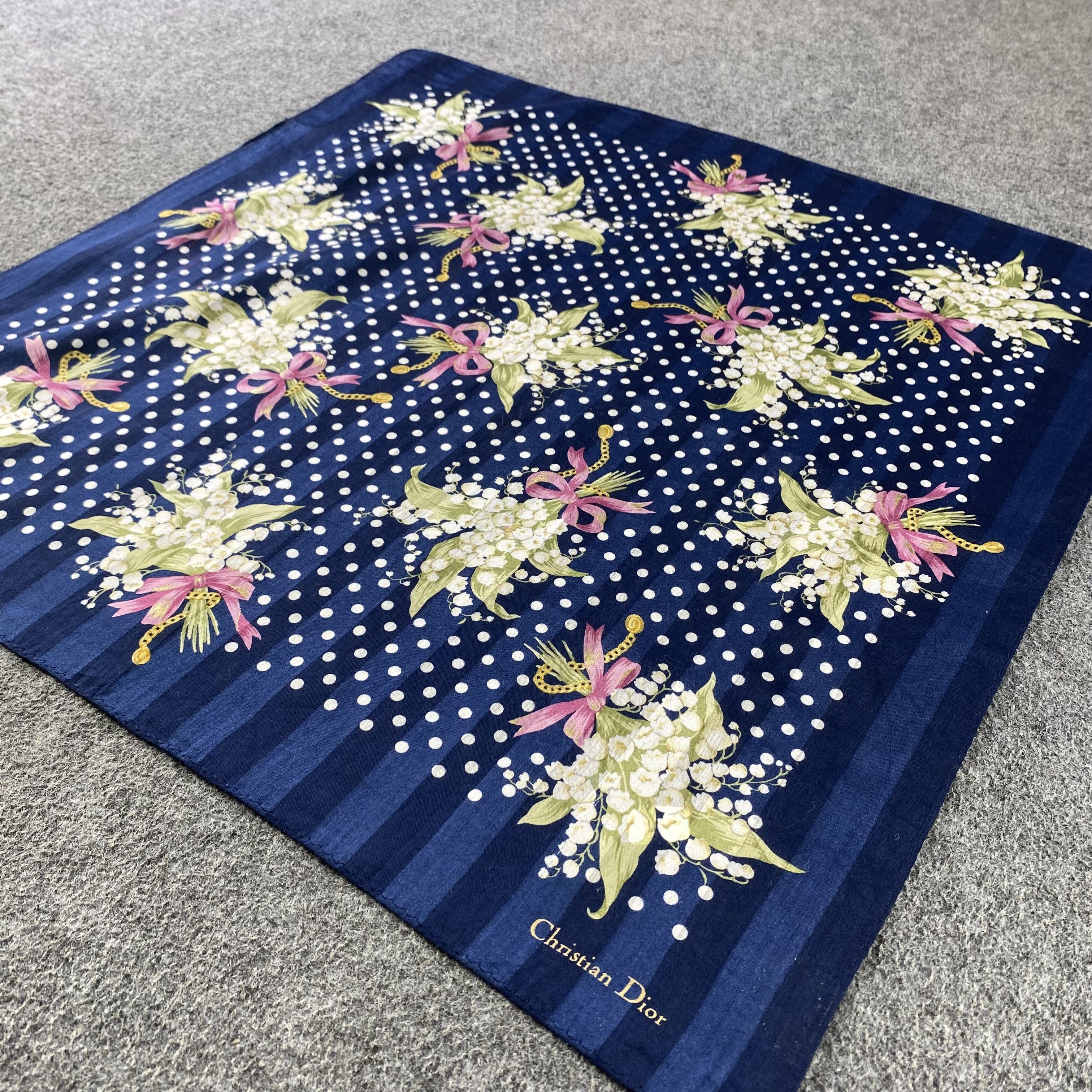 Vintage Christian Dior Handkerchief/Neckerchief/Bandana HC632 Size ONE SIZE - 2 Thumbnail