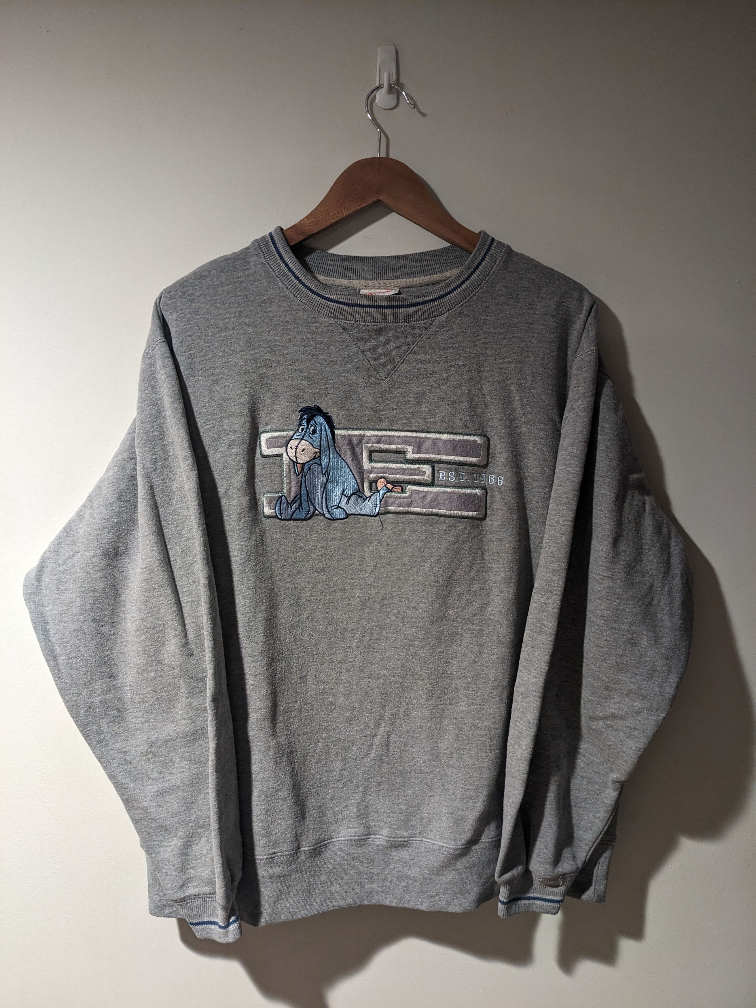 Disney Vintage 90s Winnie the Pooh Eeyore Gray Medium Sweatshirt Size US M / EU 48-50 / 2 - 1 Thumbnail