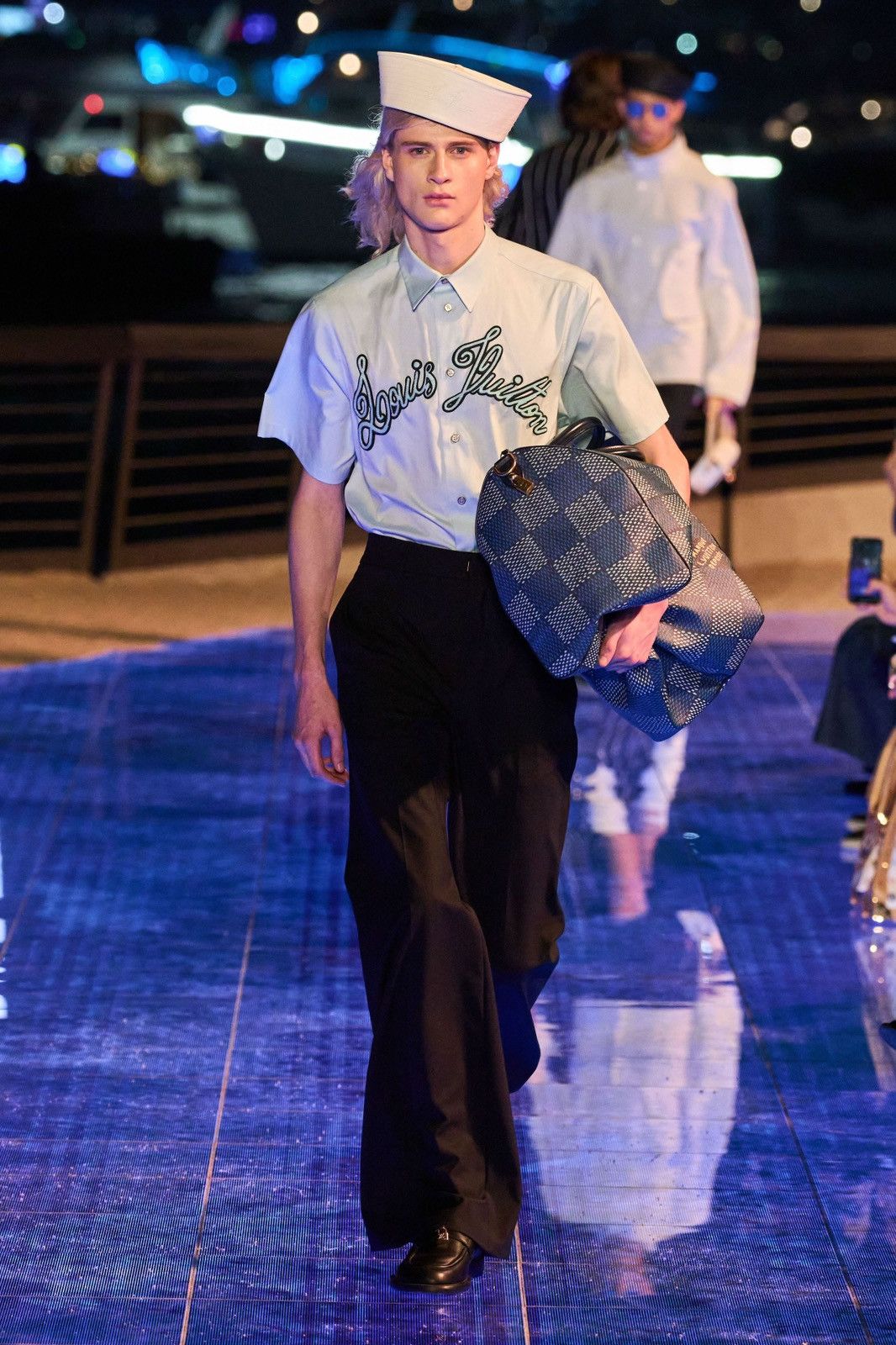 Louis Vuitton Louis Vuitton Pre-Fall 2024 Embroidered Shirt Size US L / EU 52-54 / 3 - 1 Thumbnail