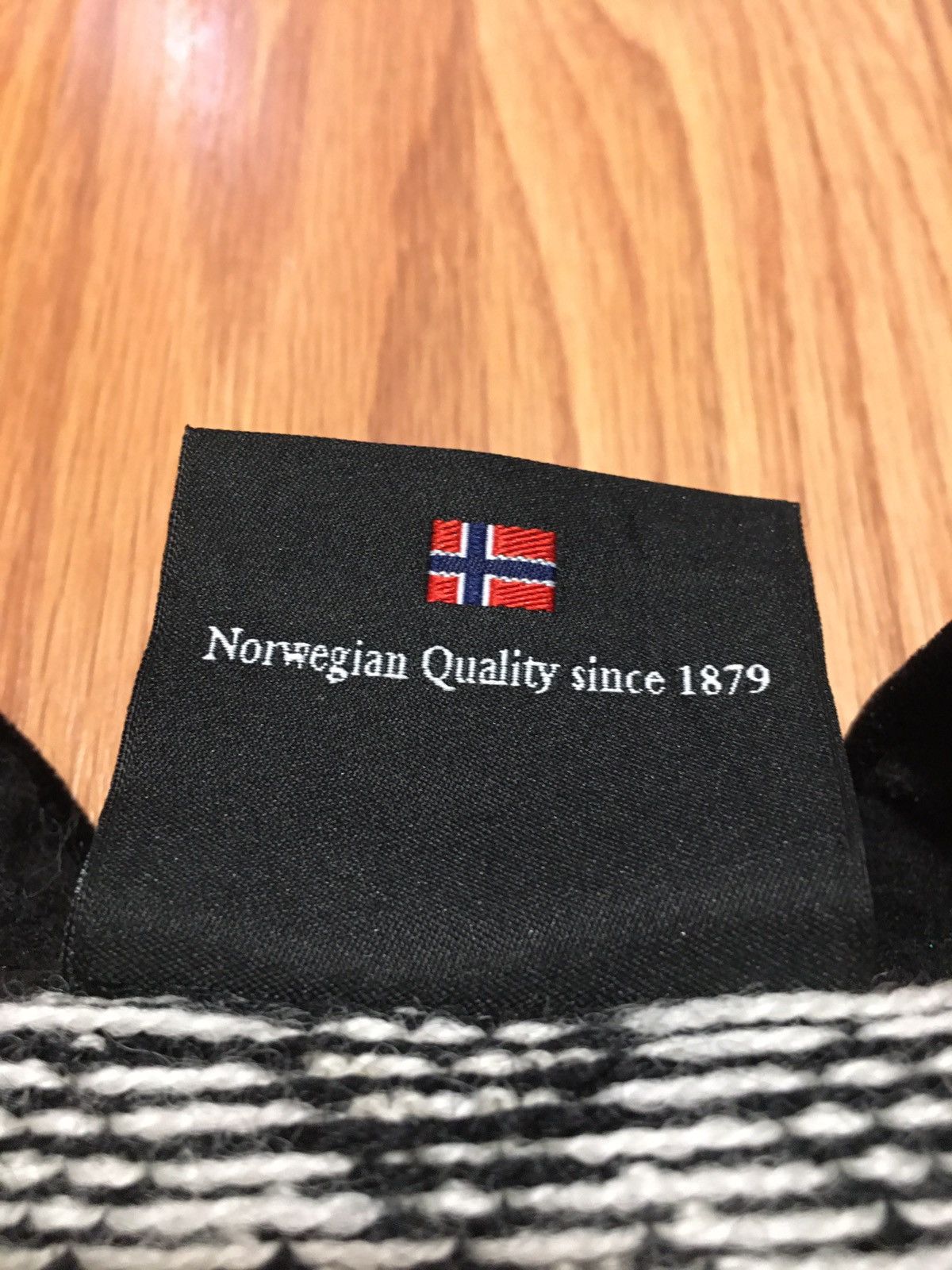 Dale Of Norway DALE of Norway Black/White Virgin New Wool Peace Sweater S Size S / US 4 / IT 40 - 9 Thumbnail