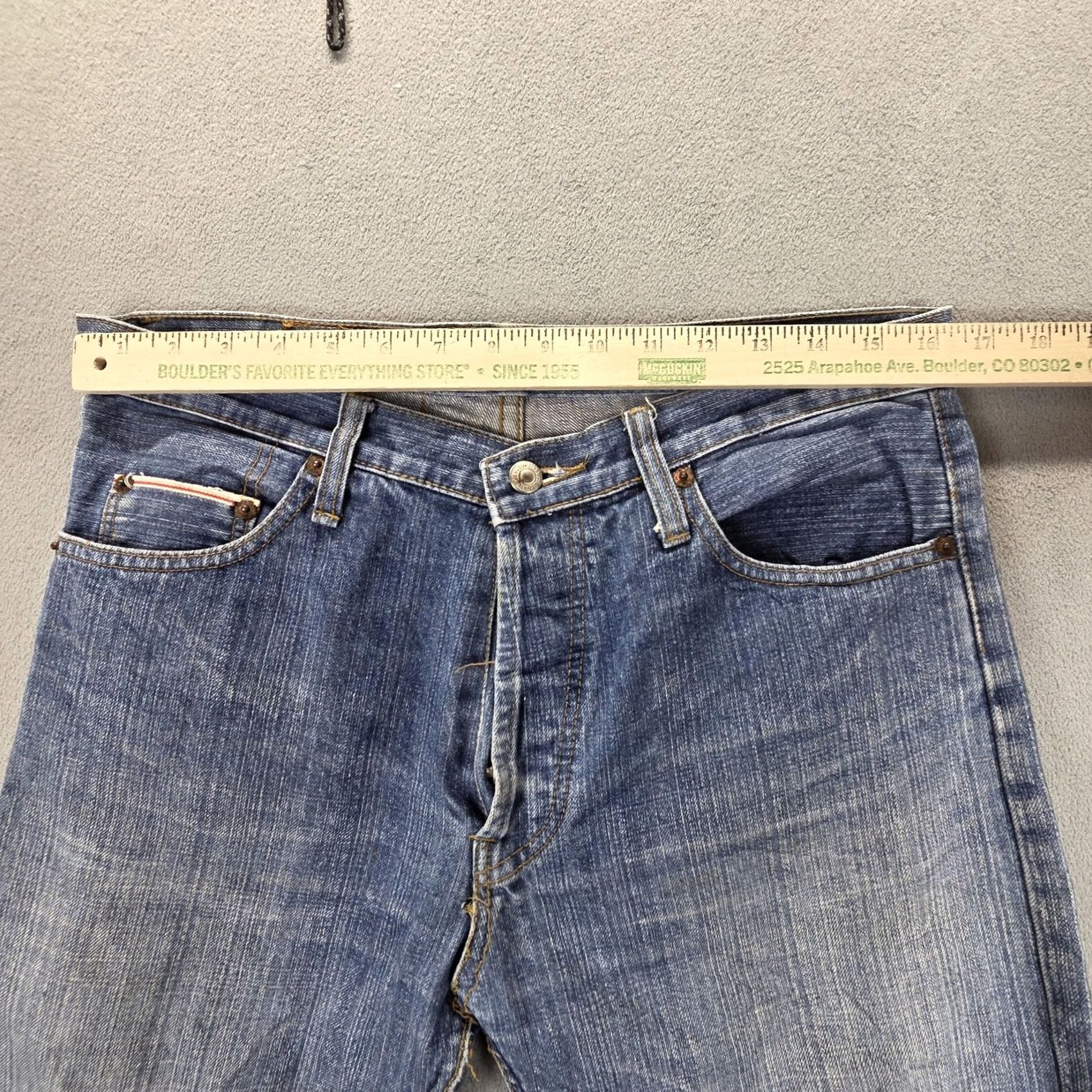 Levi's Levis 501 Jeans Mens Straight Denim Blue Medium Wash 32x30 Classic Fit Pockets Button Vintage No Size US 32 / EU 48 - 3 Thumbnail