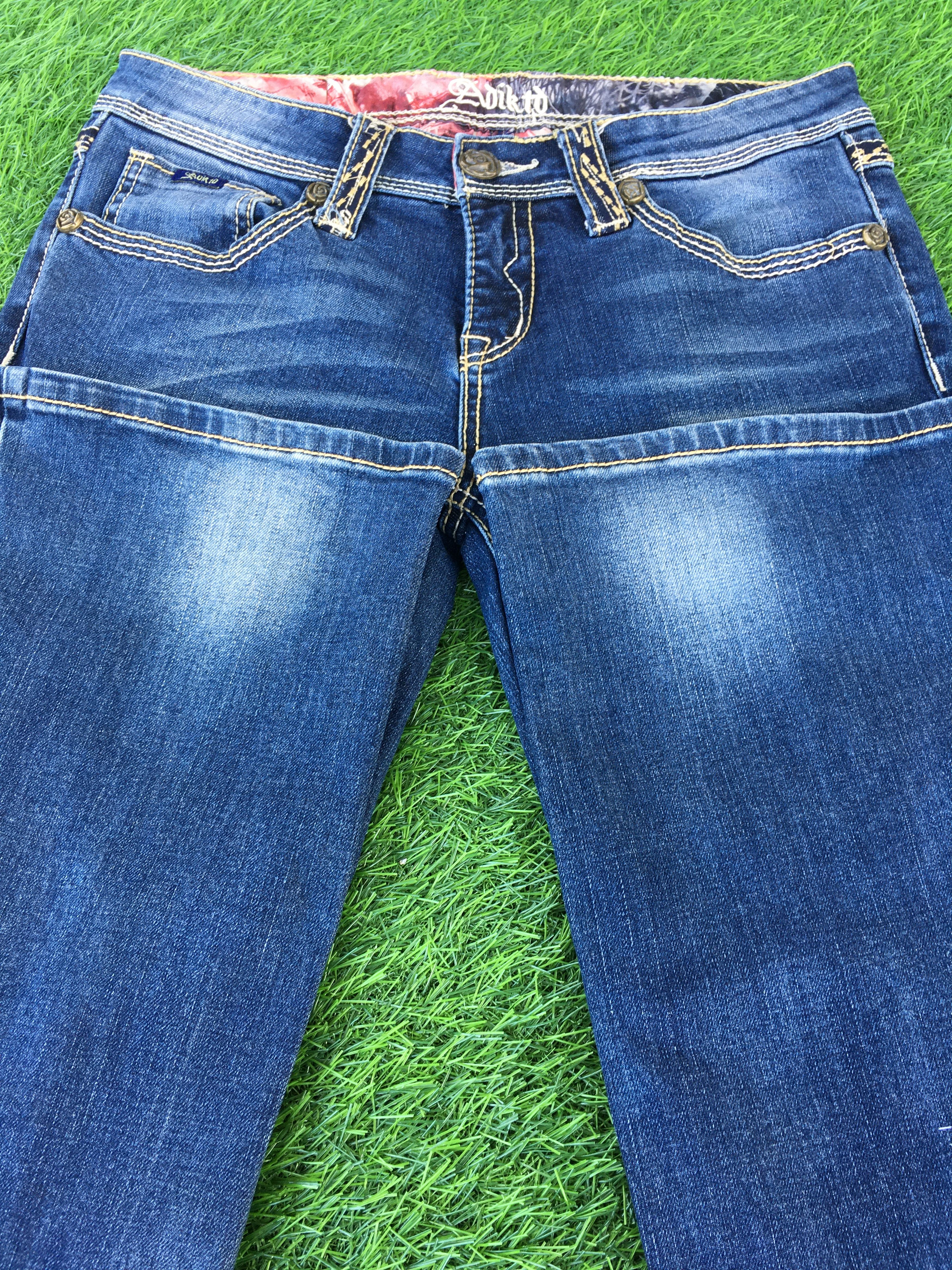 Japanese Brand Y2K medium blue wash 2000’s slim bootcut D-1056 Size 29" - 5 Thumbnail