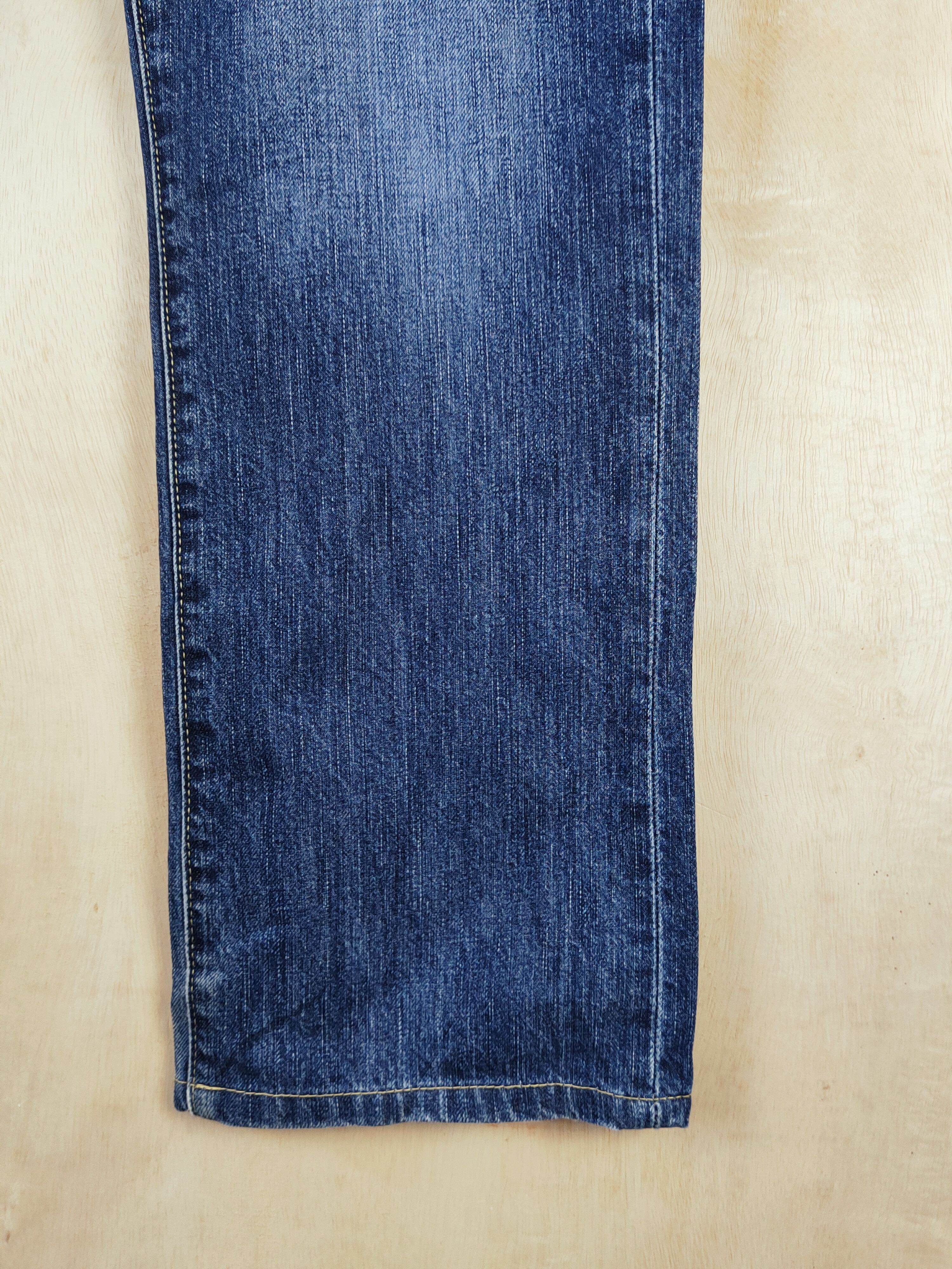 Japanese Brand Uniqlo Blue Distressed Ripped Jeans #S2648 Size US 34 / EU 50 - 6 Thumbnail