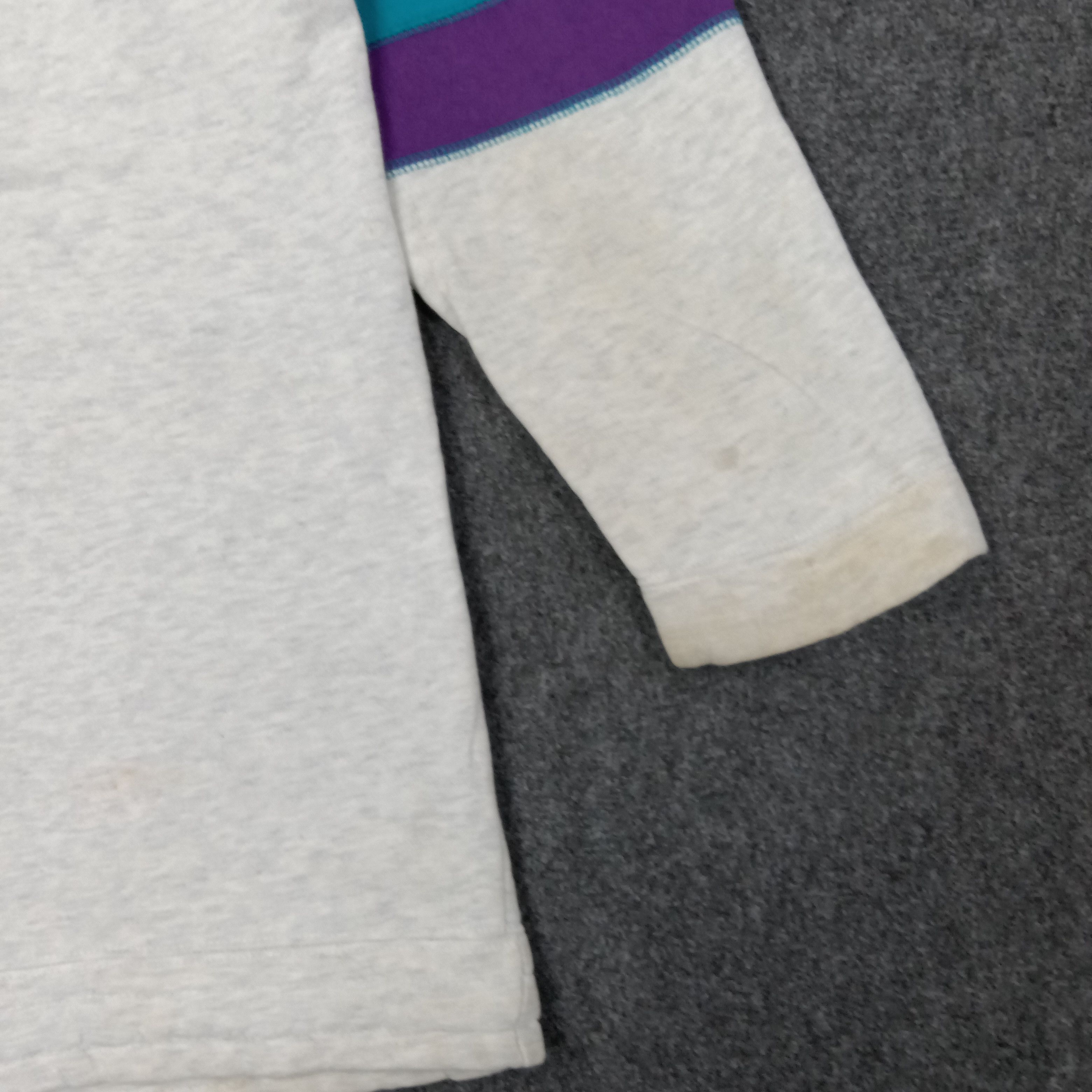 NBA CHARLOTTE HORNEST NBA Basketball Team Sweatshirt C246N27 Size US M / EU 48-50 / 2 - 7 Thumbnail