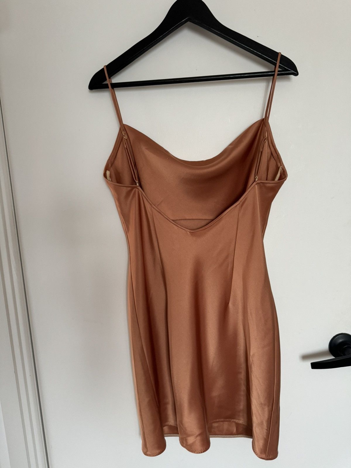 Nanushka BNWT Nanushka L Lotti abricot party dress shiny satin Size L / US 10 / IT 46 - 9 Thumbnail