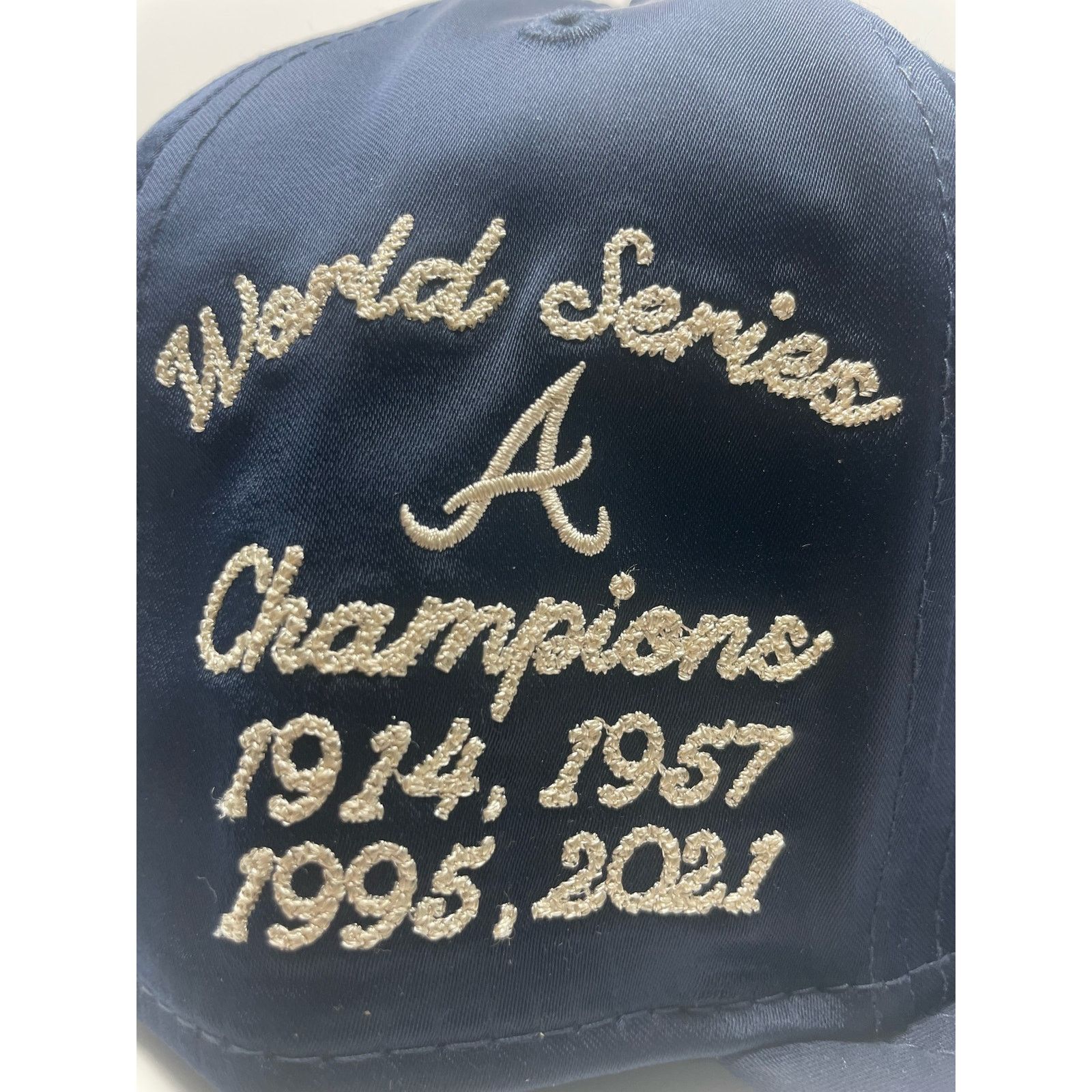 New Era Atlanta Braves 9Fifty Satin Script Fitted Snapback Hat Cap Size ONE SIZE - 3 Thumbnail