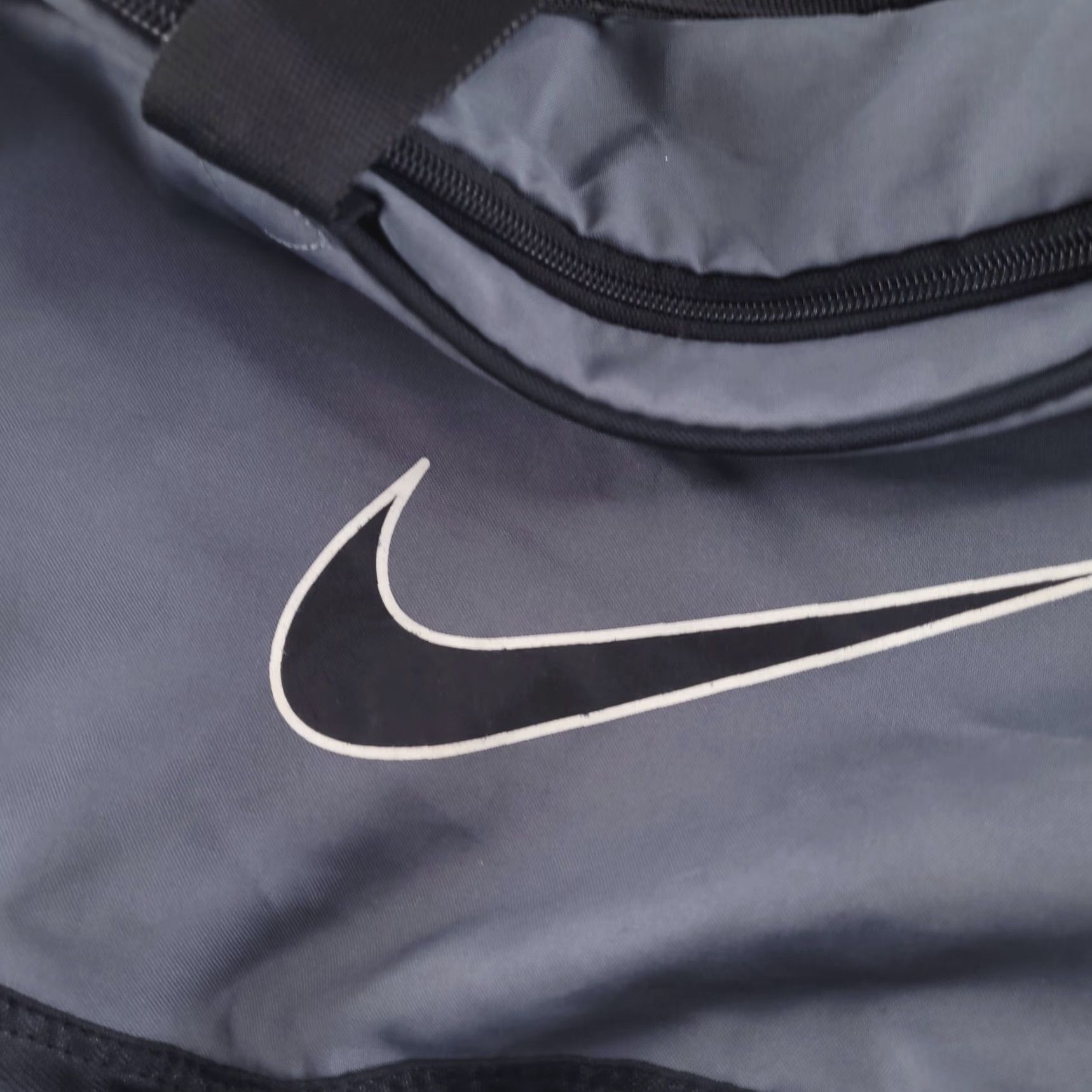 Nike Travel Gray Nike Shoulder Duffle Bag 20 Inch User: Travel Gray Nike Shoulder Duffle Bag 20 Inch Size ONE SIZE - 3 Thumbnail