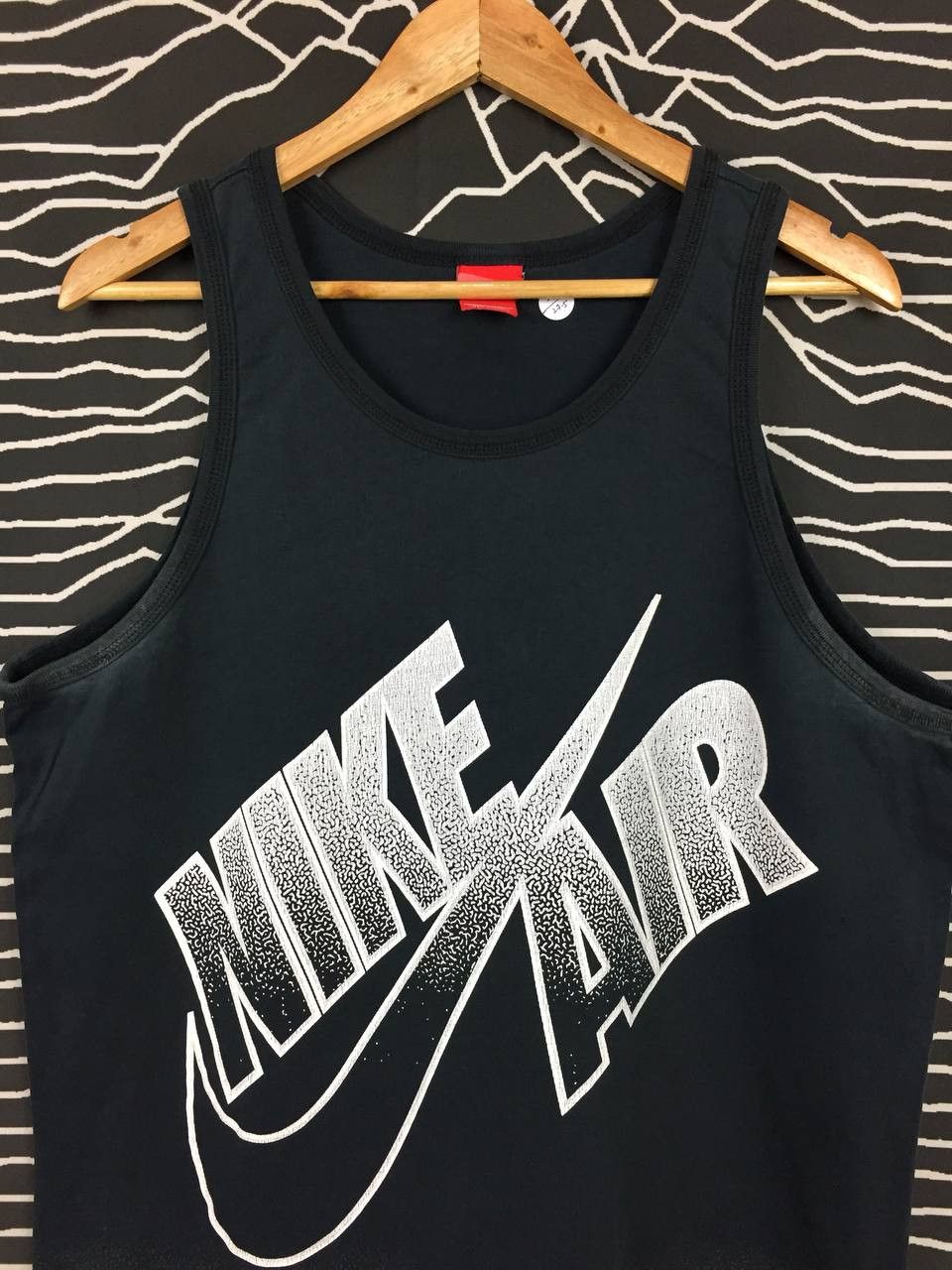 Nike Vtg Nike Air Big Logo Sleeveless Tank Top Size US L / EU 52-54 / 3 - 3 Thumbnail