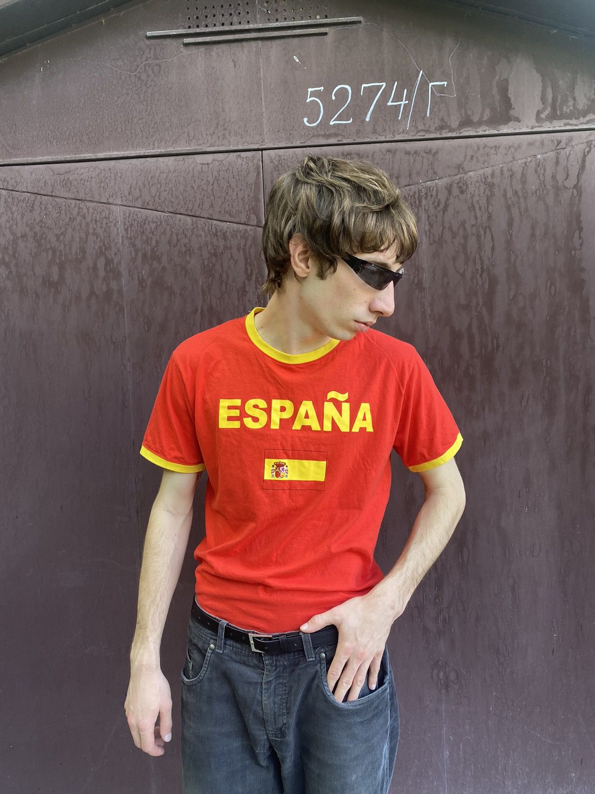 Vintage Vintage Spain National team soccer jersey t shirt Size US M / EU 48-50 / 2 - 6 Thumbnail