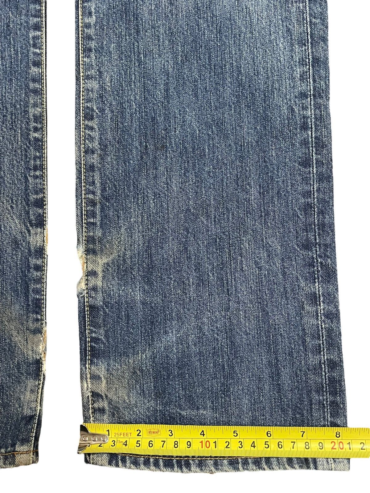 Uniqlo Vintage Japanese Uniqlo Blue Faded Wash Distress Style Jeans Size US 34 / EU 50 - 17 Thumbnail