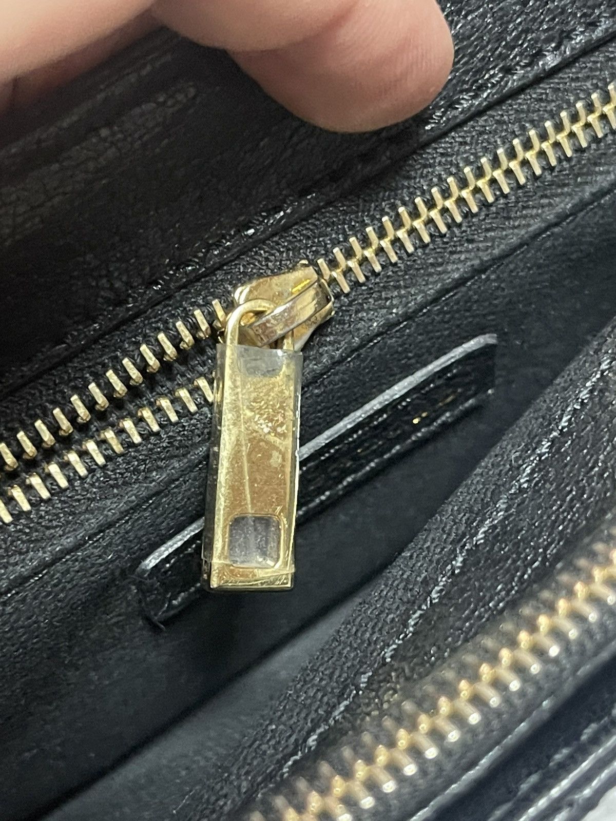 Marc Jacobs Marc Jacobs vintage black leather quitled gold small bag Size ONE SIZE - 13 Thumbnail