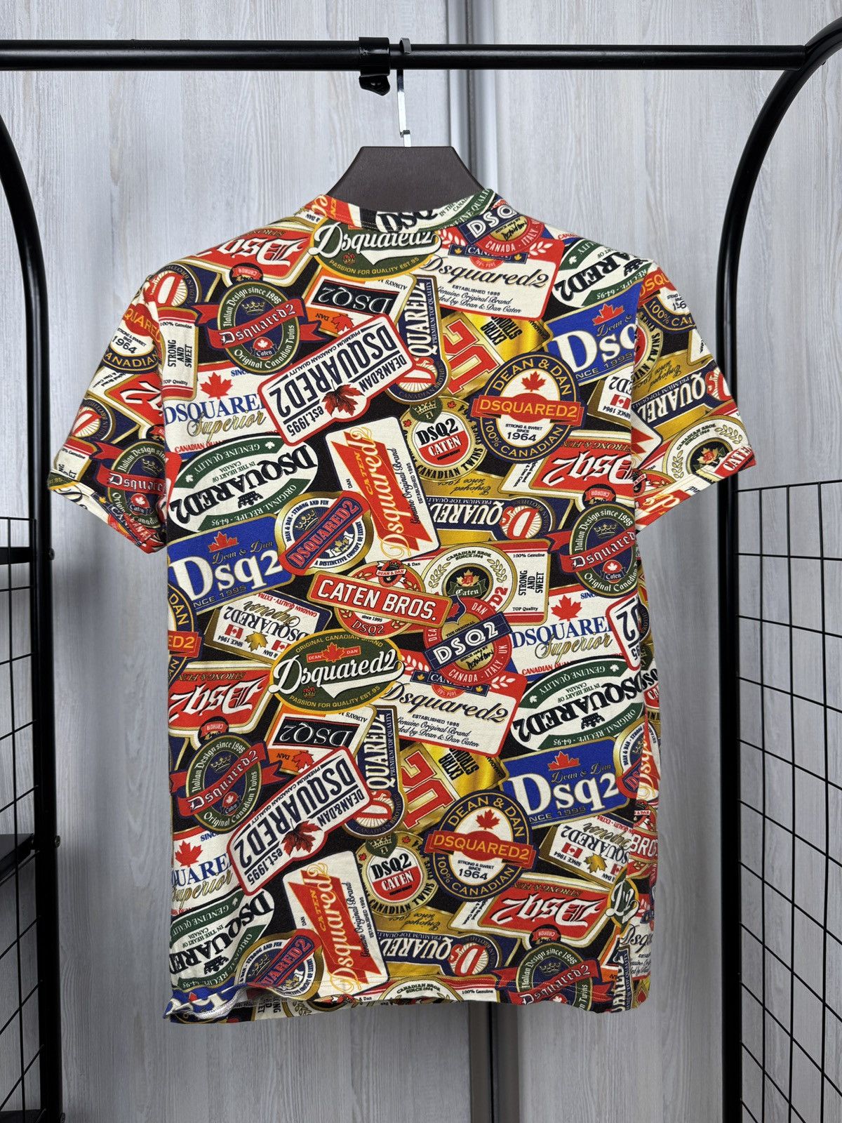Dsquared2 Dsquared2 Beer Mats T-Shirt Tee D9M202520 size S Size US S / EU 44-46 / 1 - 6 Thumbnail