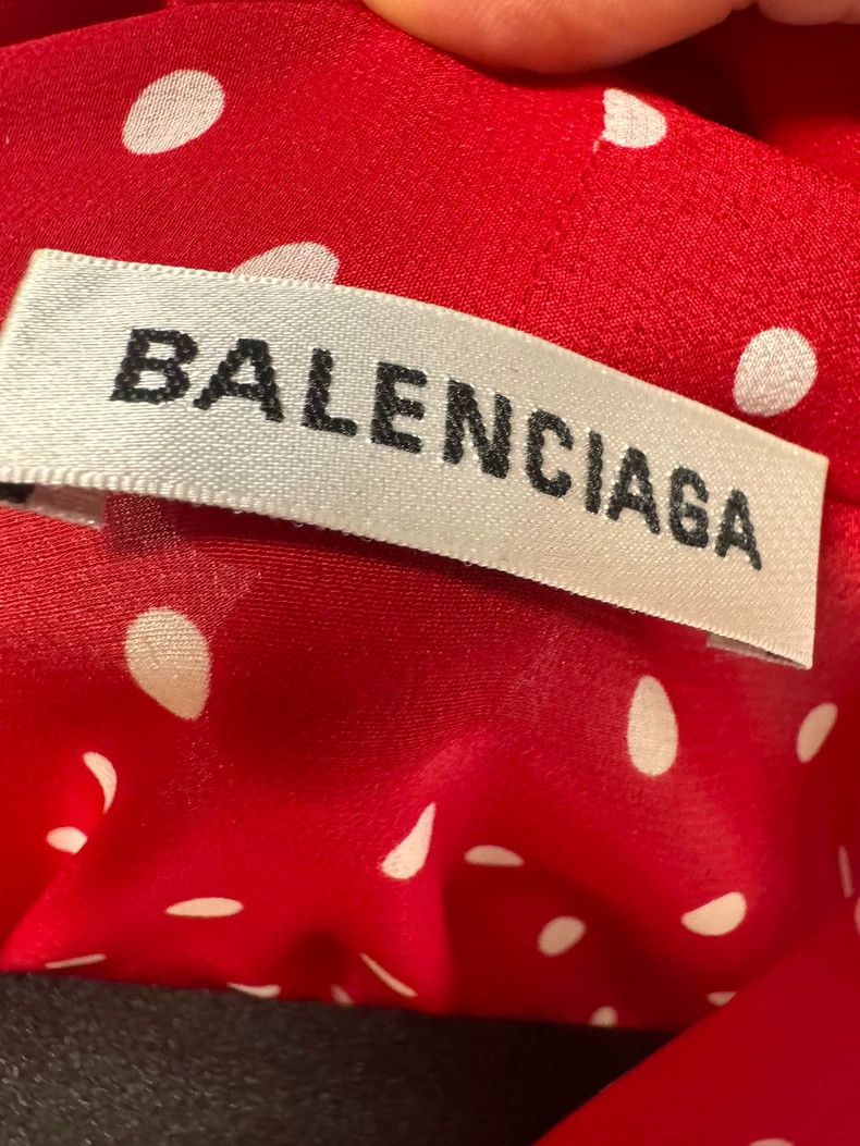 Balenciaga Balenciaga size 38 Silk shirt, red classic polka dot patte Size M / US 6-8 / IT 42-44 - 2 Thumbnail
