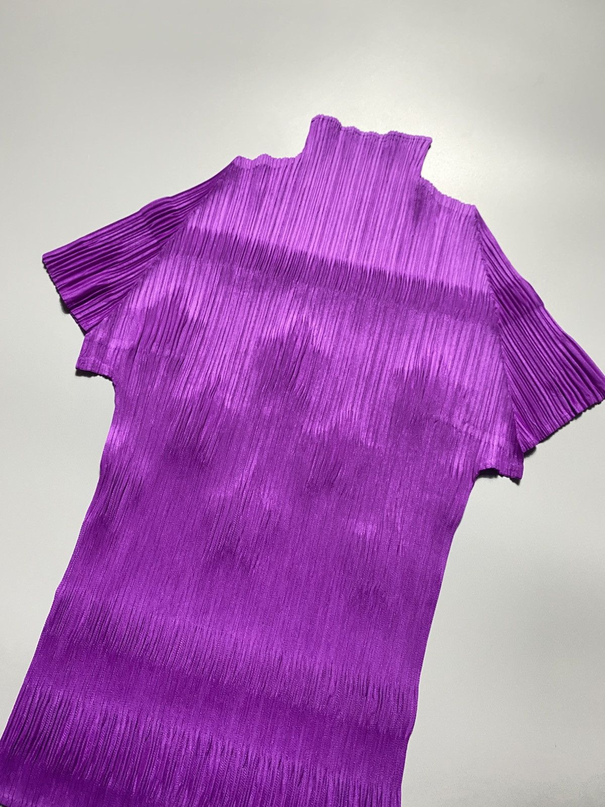 Pleats Please Issey Miyake PLEATS PLEASE STAR EMBOSSED TURTLE NECK Size M / US 6-8 / IT 42-44 - 4 Thumbnail