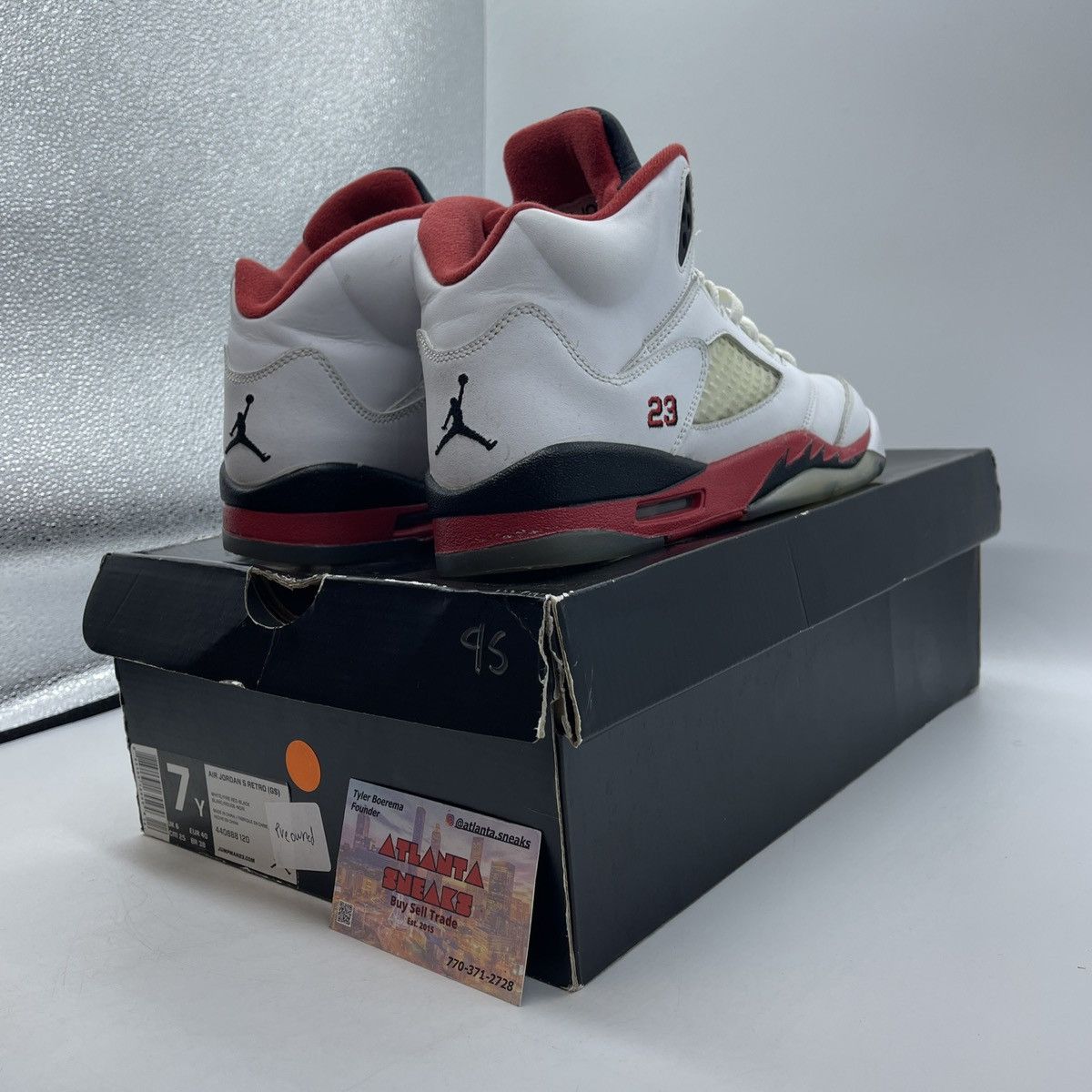 Jordan Brand Air Jordan 5 fire red black tongue Size US 7 / EU 40 - 5 Thumbnail