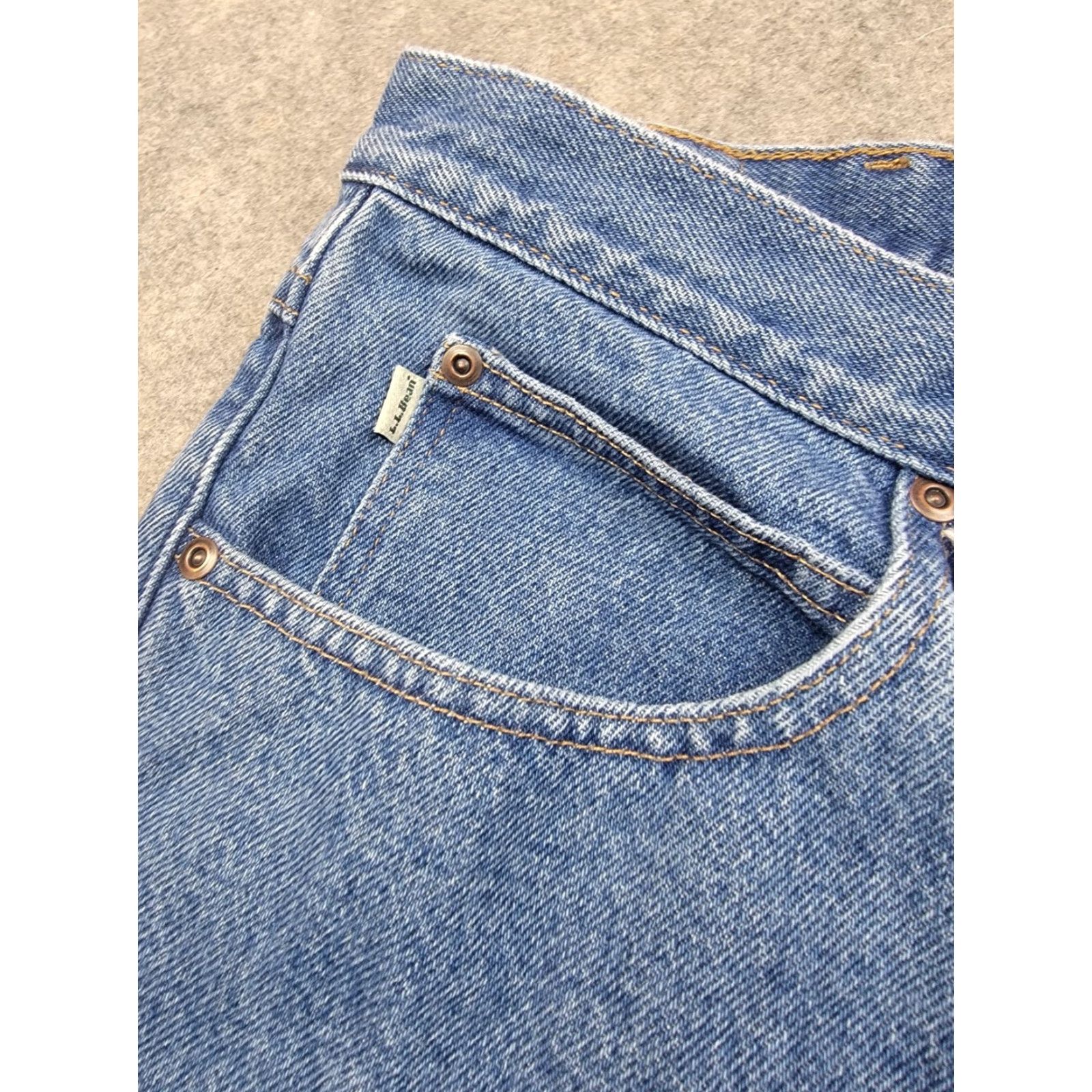 Vintage LL Bean Jeans Mens 38x29 Blue Medium Wash Flannel Lined Relaxed Fit Outdoor Jeans Size US 38 / EU 54 - 2 Thumbnail