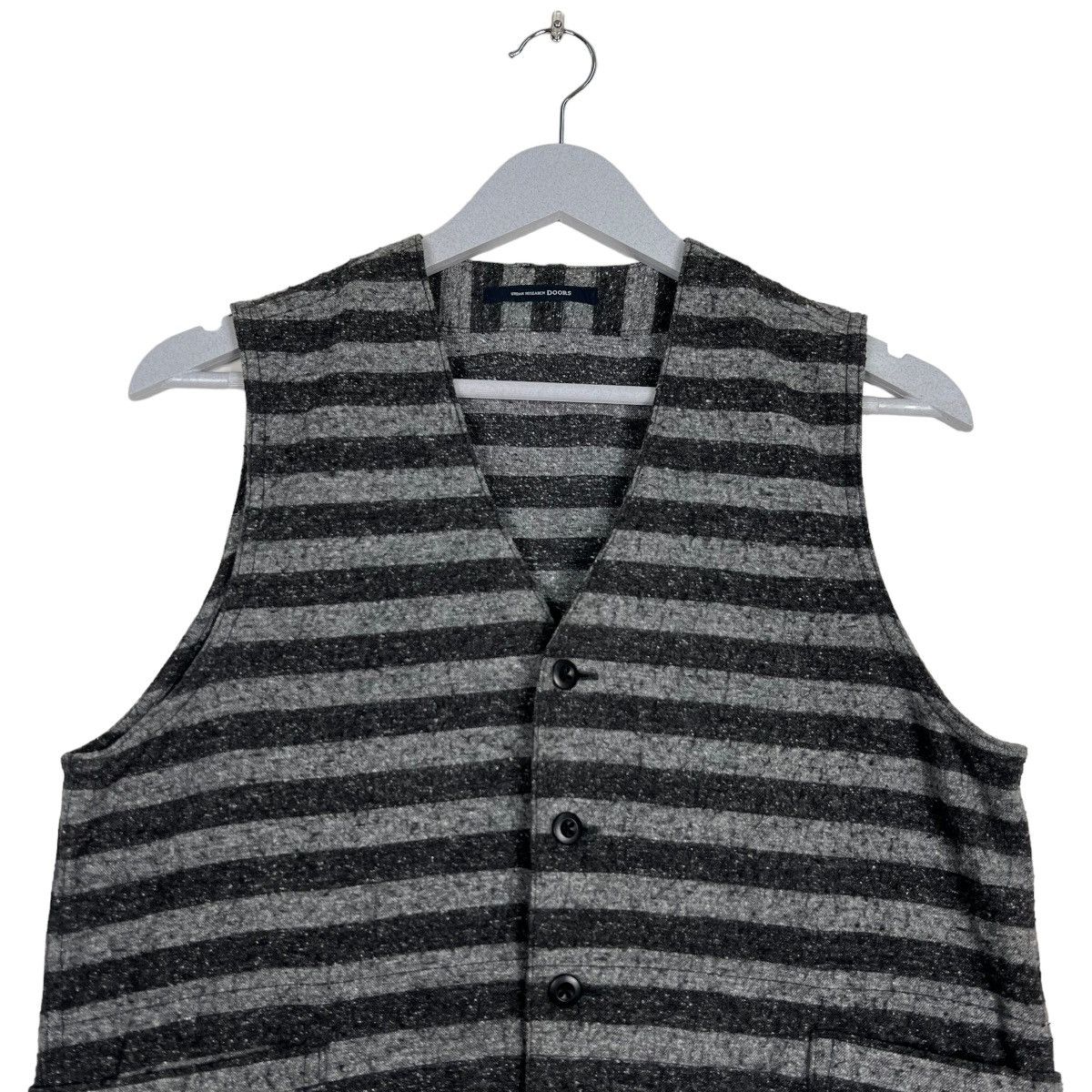 URBAN RESEARCH DOORS 🔥 URBAN RESEACH DOOR PRISONER VEST Size US M / EU 48-50 / 2 - 4 Thumbnail