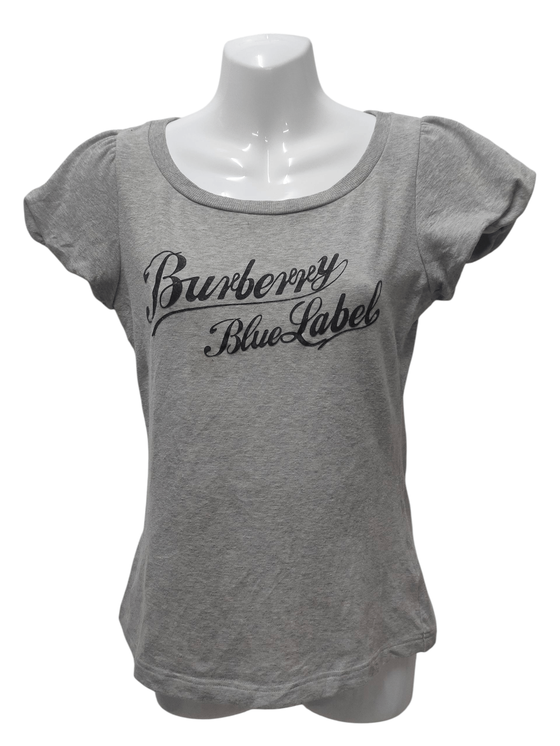 Japanese Brand Burberry blue label tshirt Size XS / US 0-2 / IT 36-38 - 1 Thumbnail
