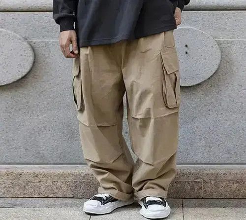 Other Japanese Style Khaki Baggy Cargo Pants Size US 34 / EU 50 - 1 Thumbnail