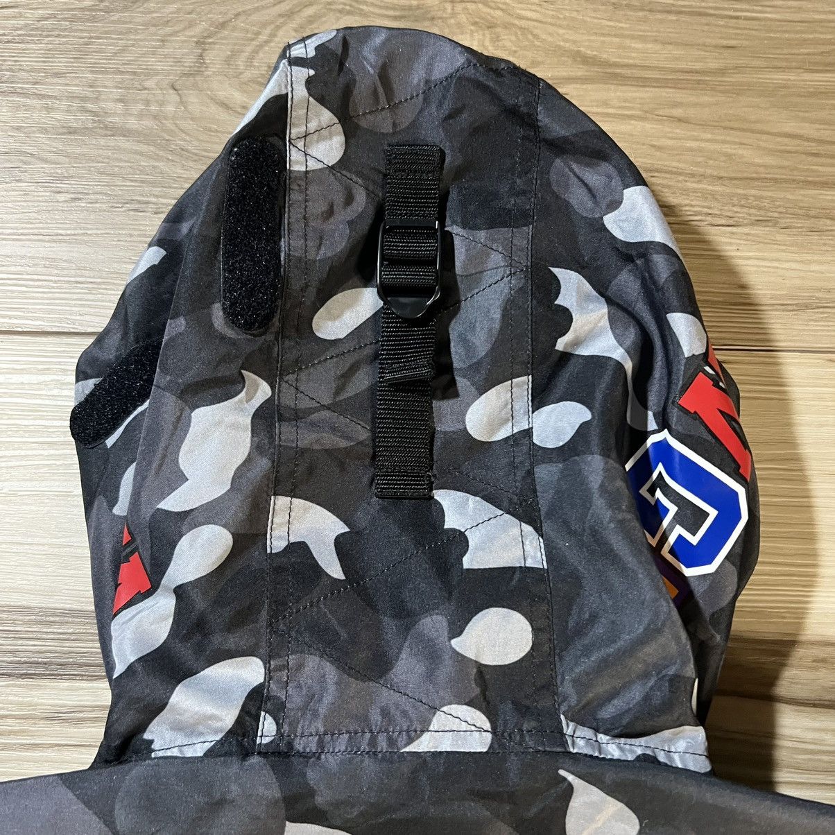 Bape BAPE FW19 Black Gradation Camo Shark Mask Windbreaker Jacket Size US L / EU 52-54 / 3 - 22 Thumbnail