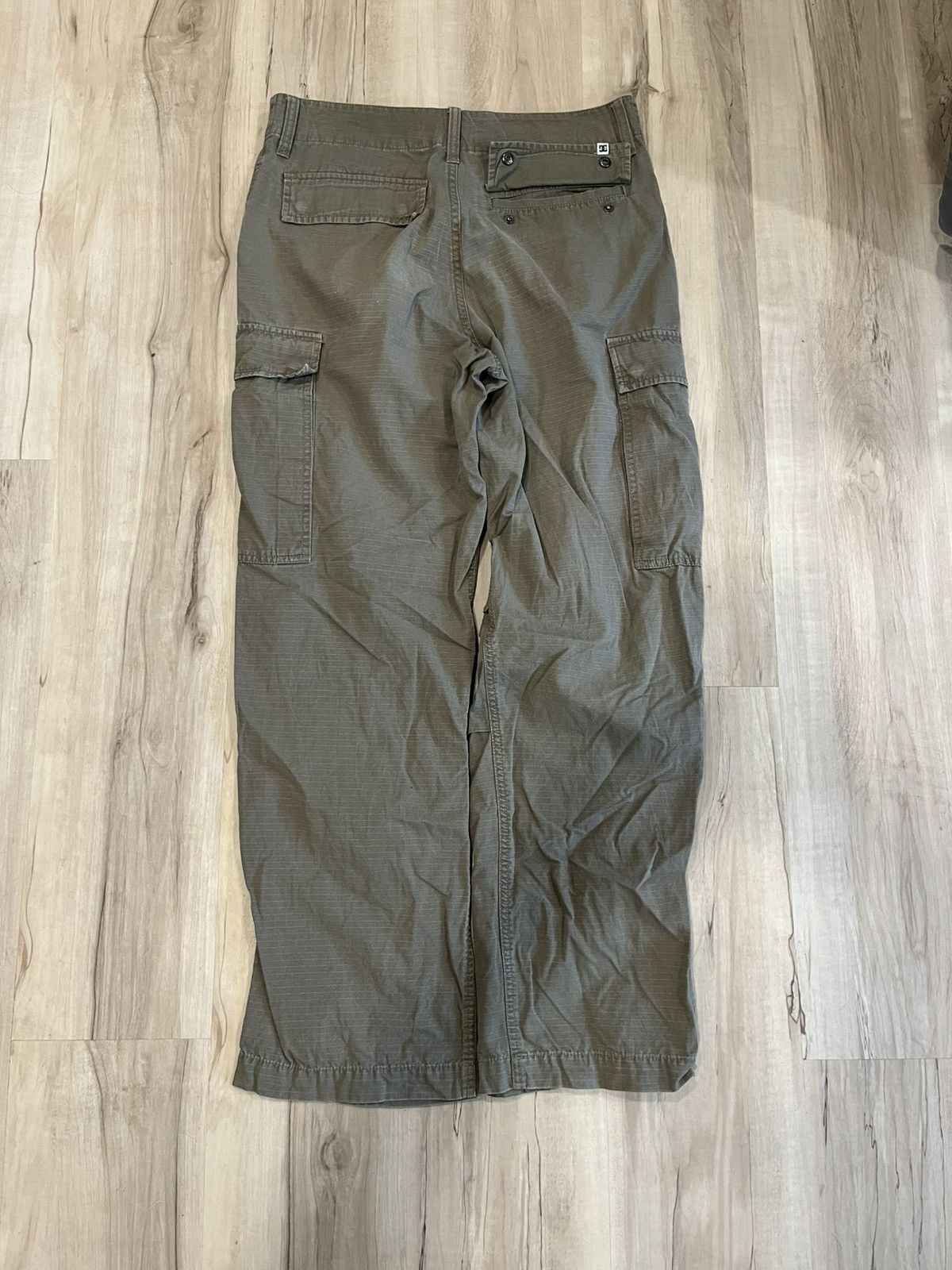 DC × Vintage Y2K dc shoes baggy cargo pants Size US 32 / EU 48 - 2 Thumbnail