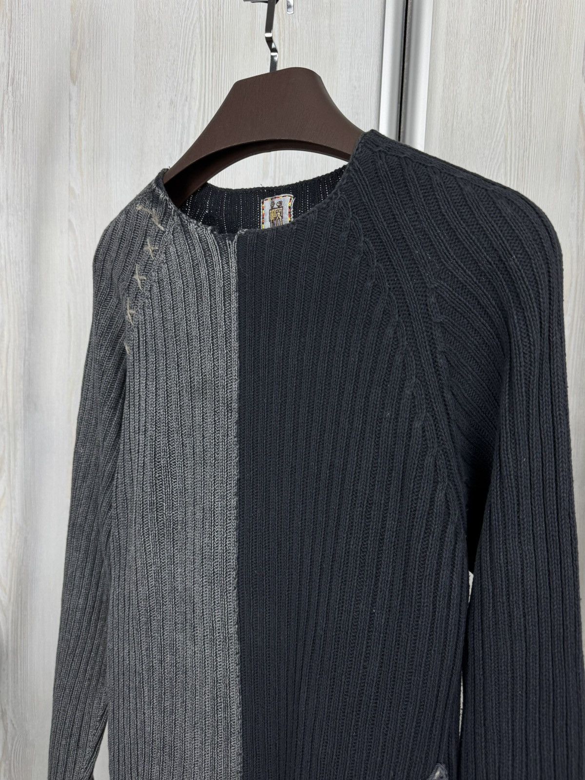 Desigual Desigual vintage Spain double colour distressed sweater Size XL / US 12-14 / IT 48-50 - 5 Thumbnail