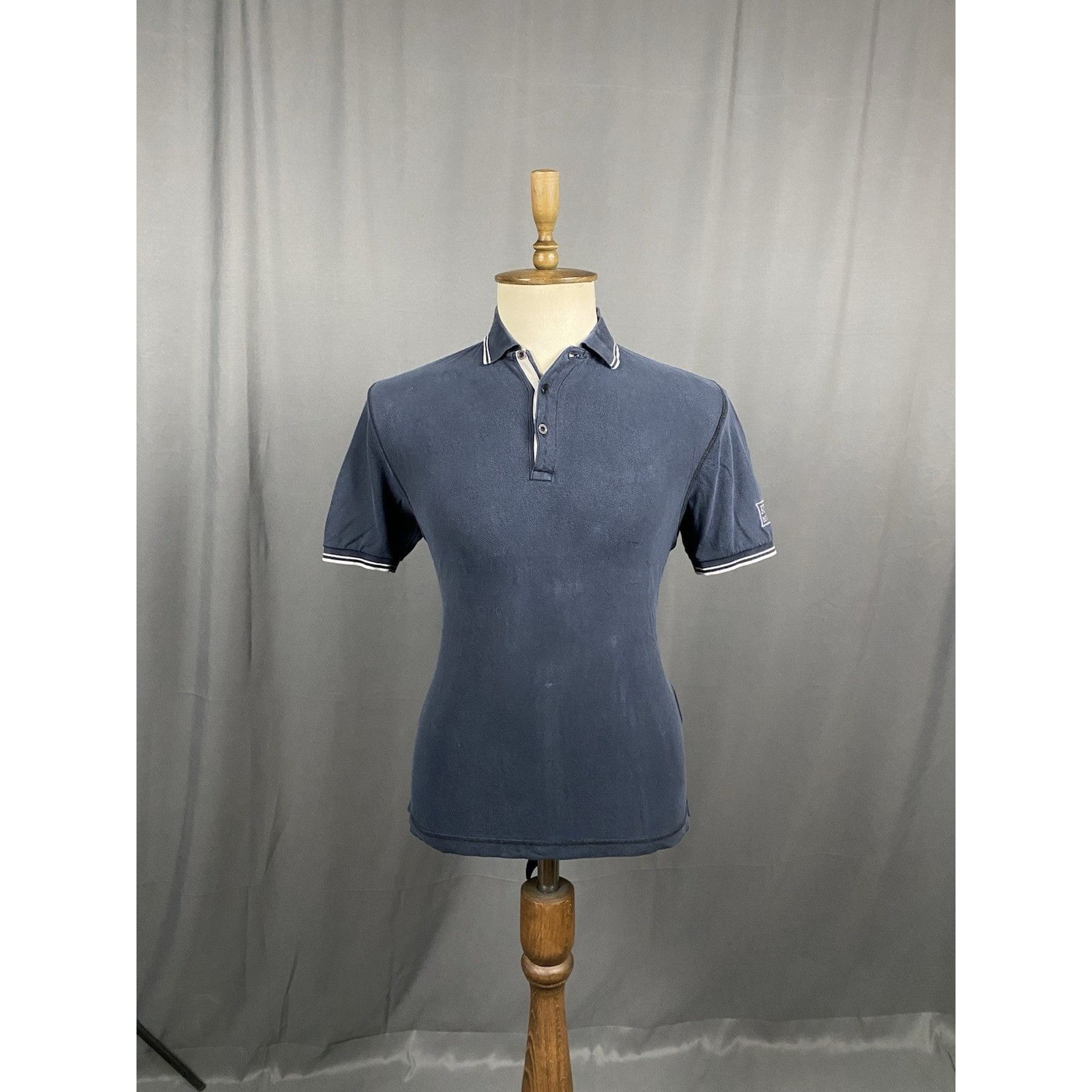 Burberry Burberry Vintage Men's Distressed Blue Polo T-Shirt Size 5 Size US XL / EU 56 / 4 - 3 Thumbnail