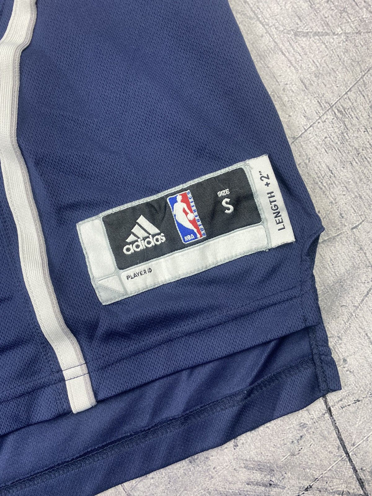 NBA × Vintage Vintage Adidas NBA Atlanta Smith 5 Size US S / EU 44-46 / 1 - 8 Thumbnail