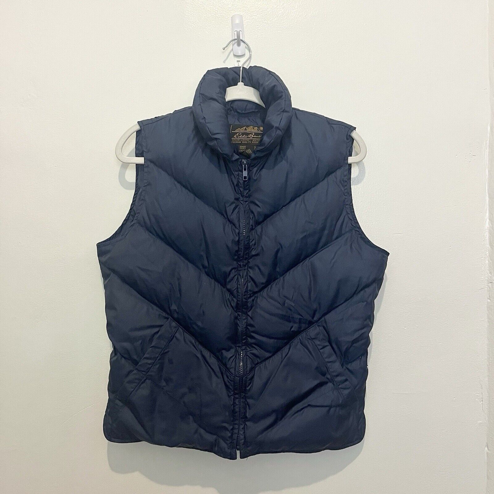 Eddie Bauer Eddie Bauer Down Vest Full Zip Wmns Sz M Size M / US 6-8 / IT 42-44 - 1 Thumbnail