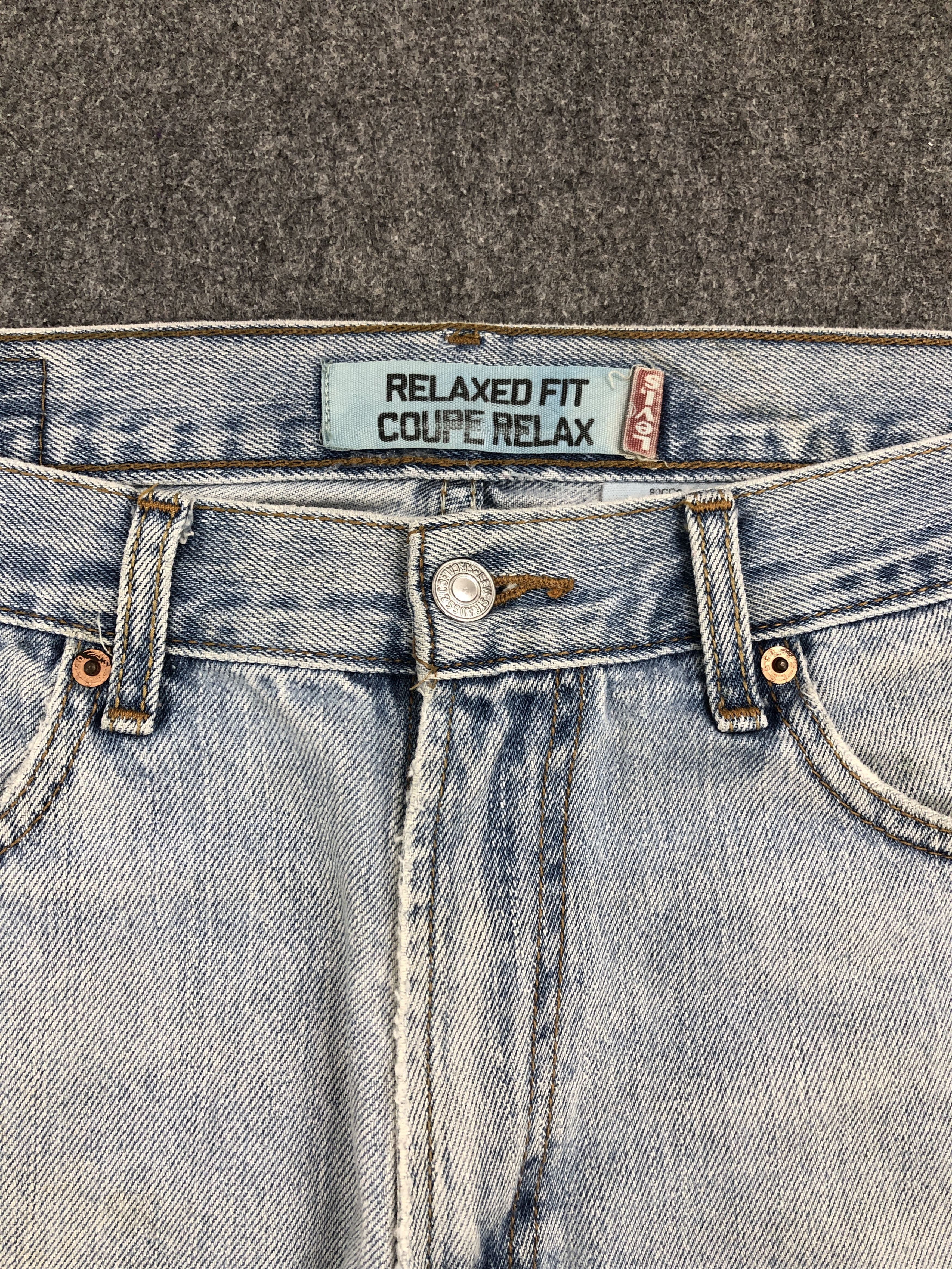 Levi's × Vintage Vintage Levis 550 Light Washed Jeans Size US 33 - 8 Thumbnail