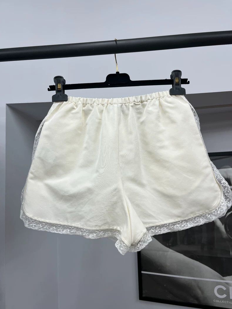 Chanel Chanel 23S white lace shorts Size 42" / US 20 - 3 Thumbnail
