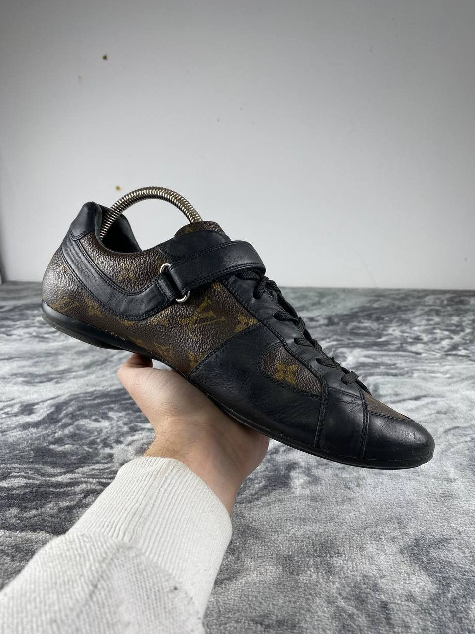 Louis Vuitton Louis Vuitton Globe Trotter Monogram Leather Sneakers Size US 9.5 / EU 42-43 - 12 Thumbnail