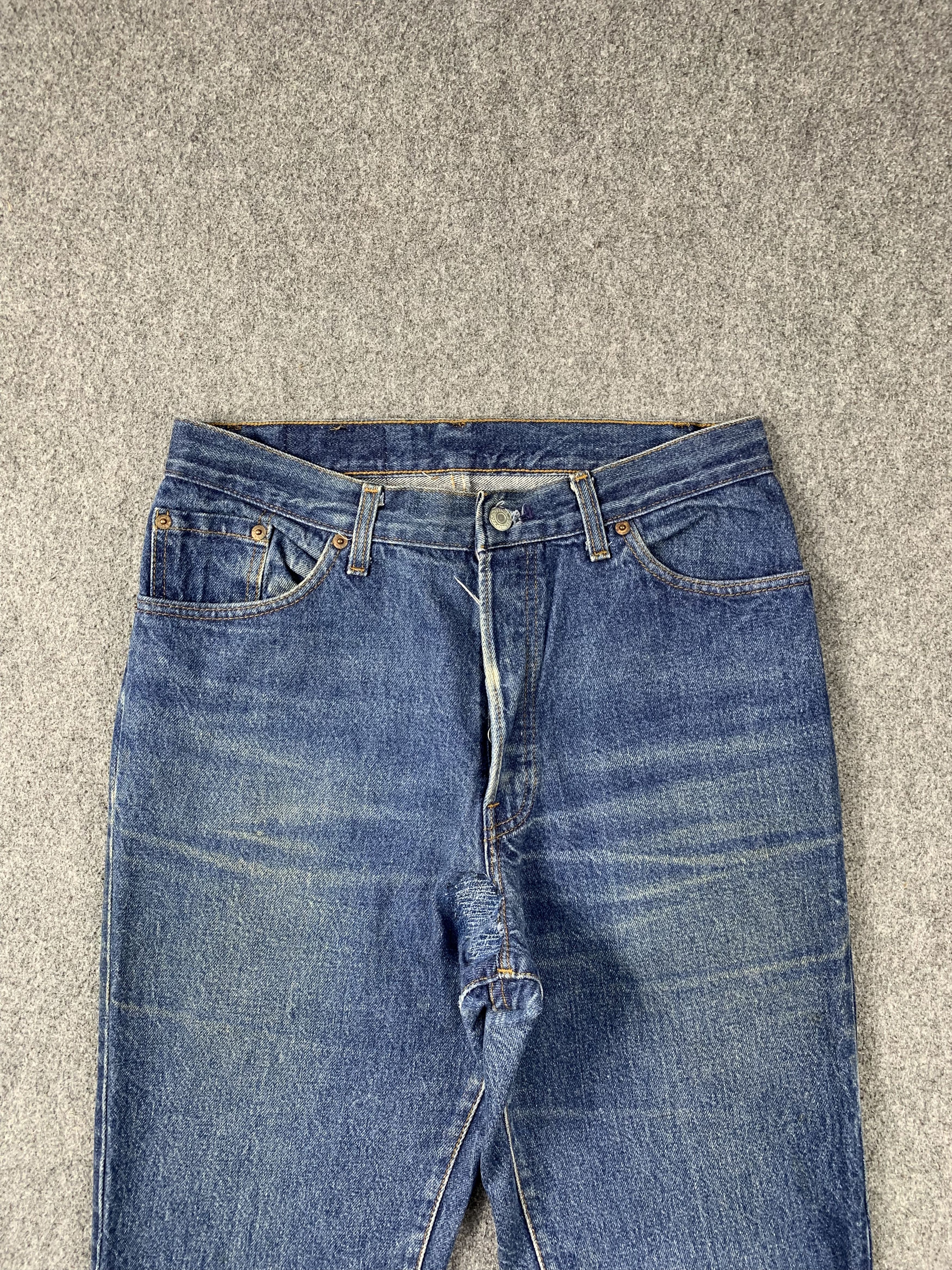 Levi's Vintage 90s Levis 501 Faded Blue Jeans DP1982 Size US 30 / EU 46 - 2 Thumbnail