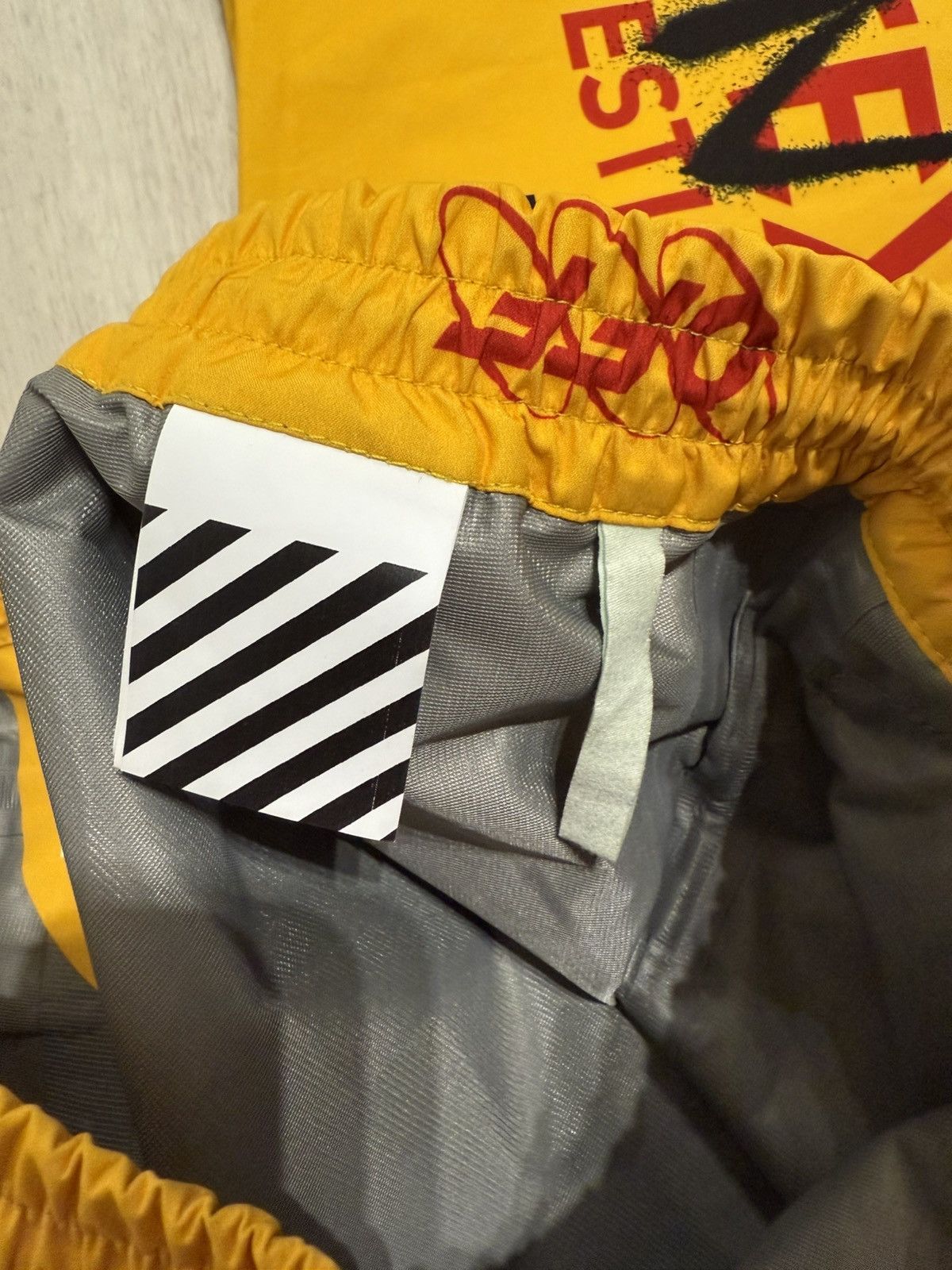 Off-White Off-White Gore-Tex Graffiti Pants FW19 Size US 30 / EU 46 - 9 Thumbnail