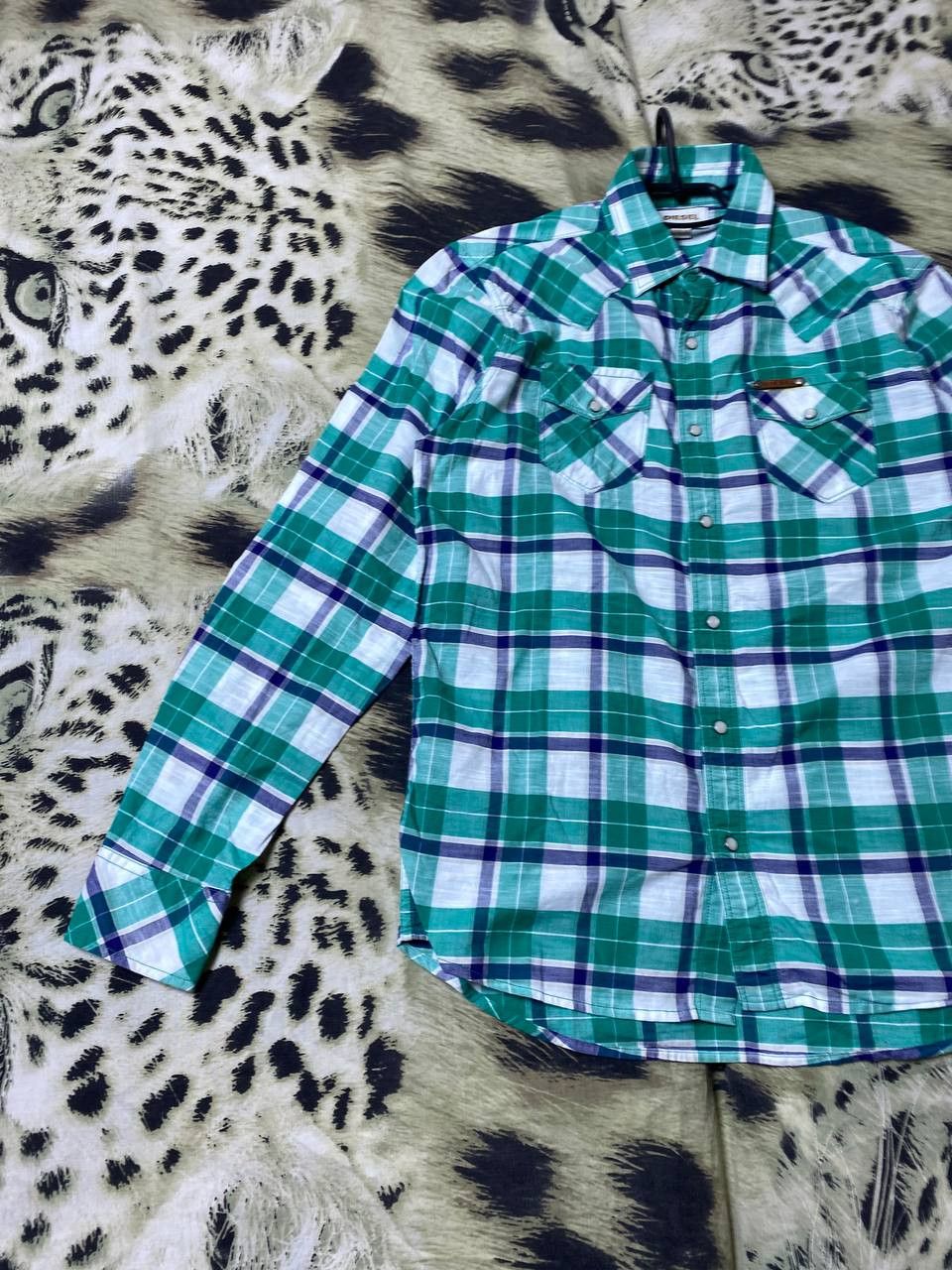 Diesel Vintage print shirt Diesel logo Y2K size M streetwear Size US M / EU 48-50 / 2 - 5 Thumbnail
