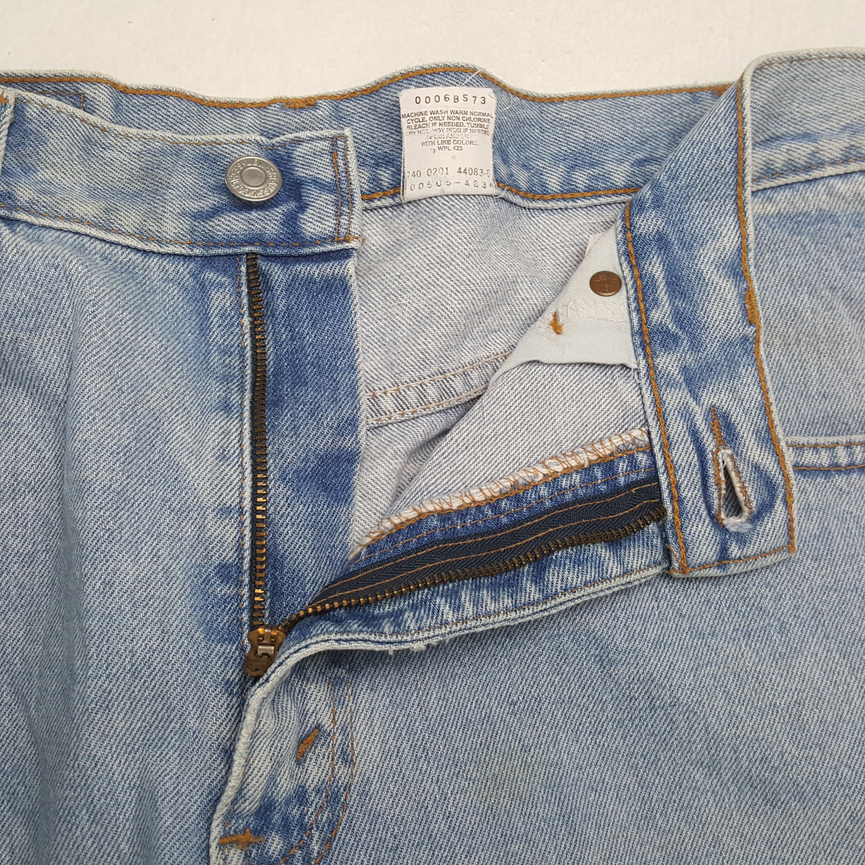 Levi's × Levi's Vintage Clothing × Vintage Vintage LEVI'S Kurt Cobain Style Distressed Jean Size US 32 / EU 48 - 12 Thumbnail